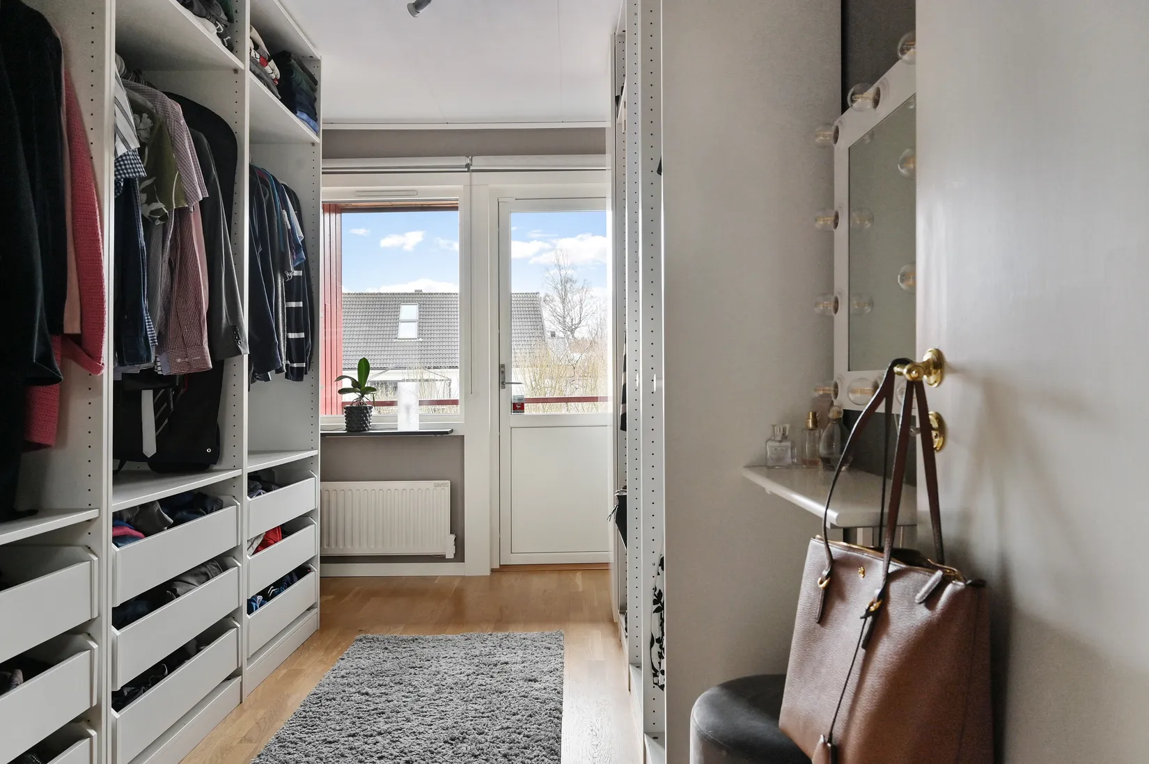 Radhus, Lingonvägen 7, Hemmesta, Värmdö