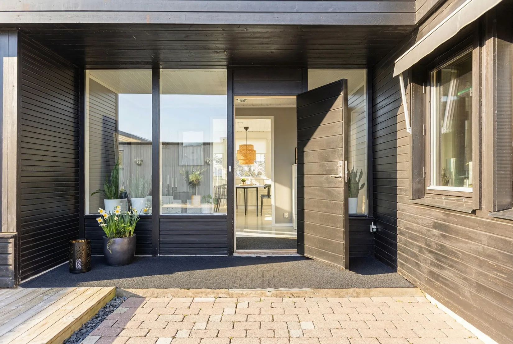 Villa, Radhus, Barkarö Bygata 5, Barkarö, Västerås