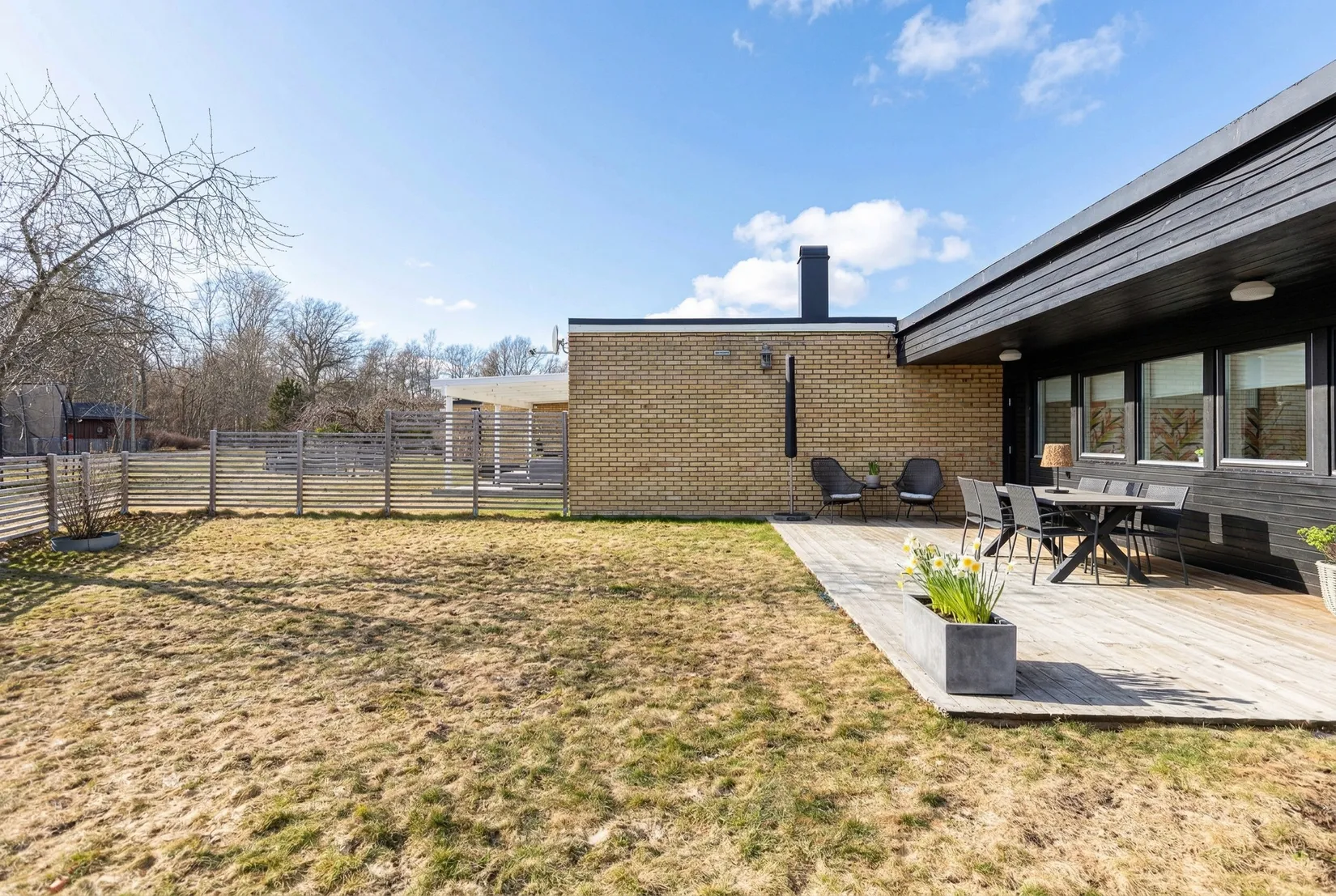 Villa, Radhus, Barkarö Bygata 5, Barkarö, Västerås