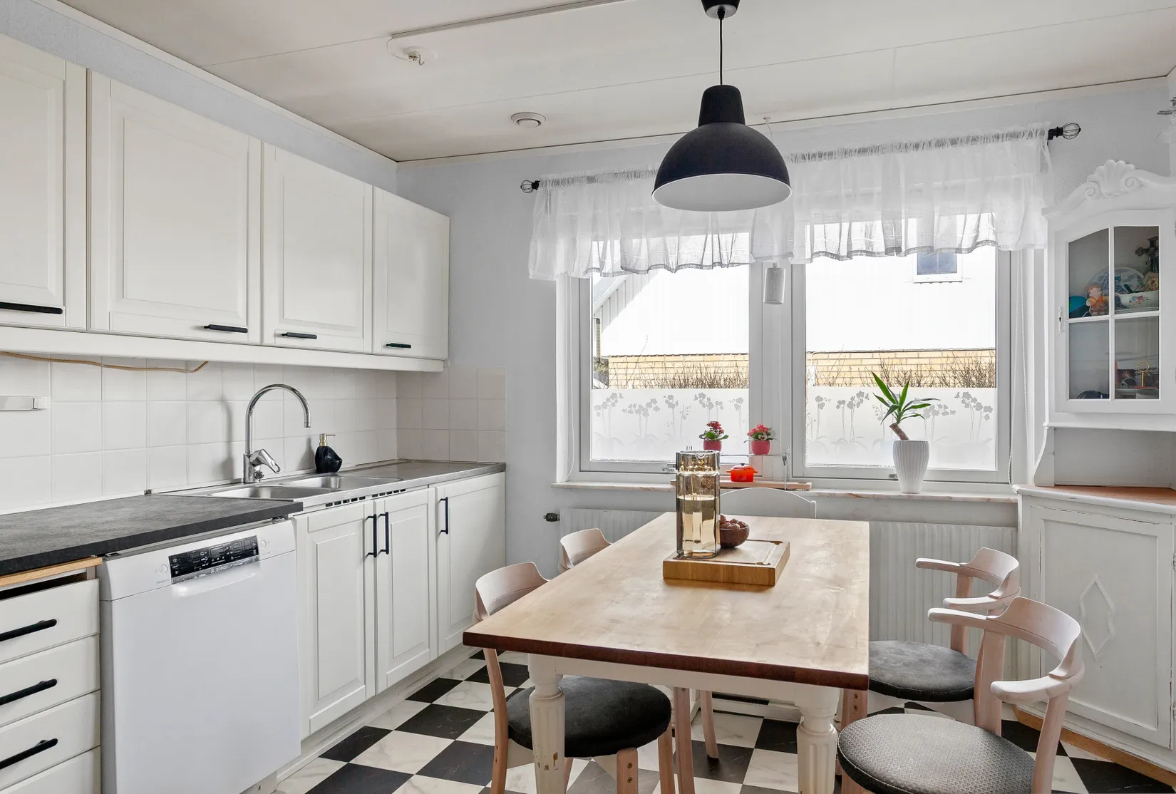 Bostadsrätt, Radhus, Löjtnantsgatan 10A, Hörby