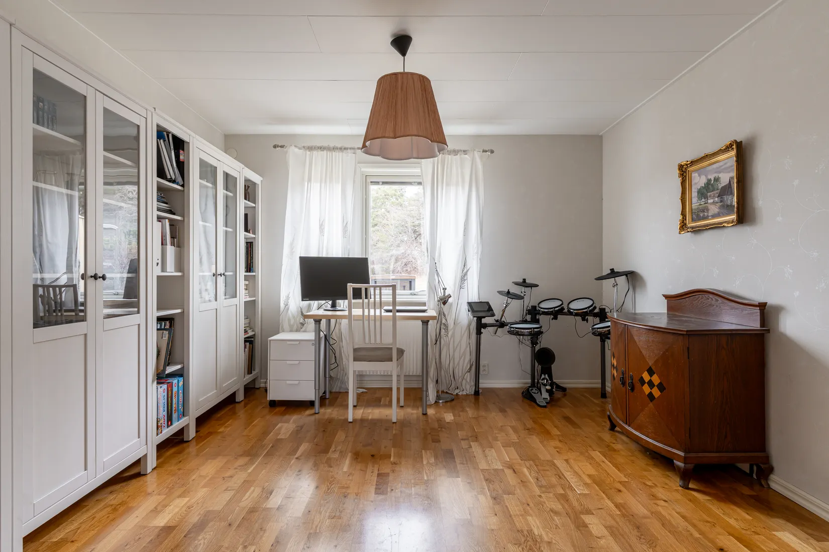 Villa, Radhus, Äppelstigen 30, Slagsta, Eskilstuna