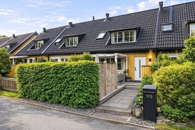 Villa, Radhus, Lövängsvägen 115, Ella Gård, Täby