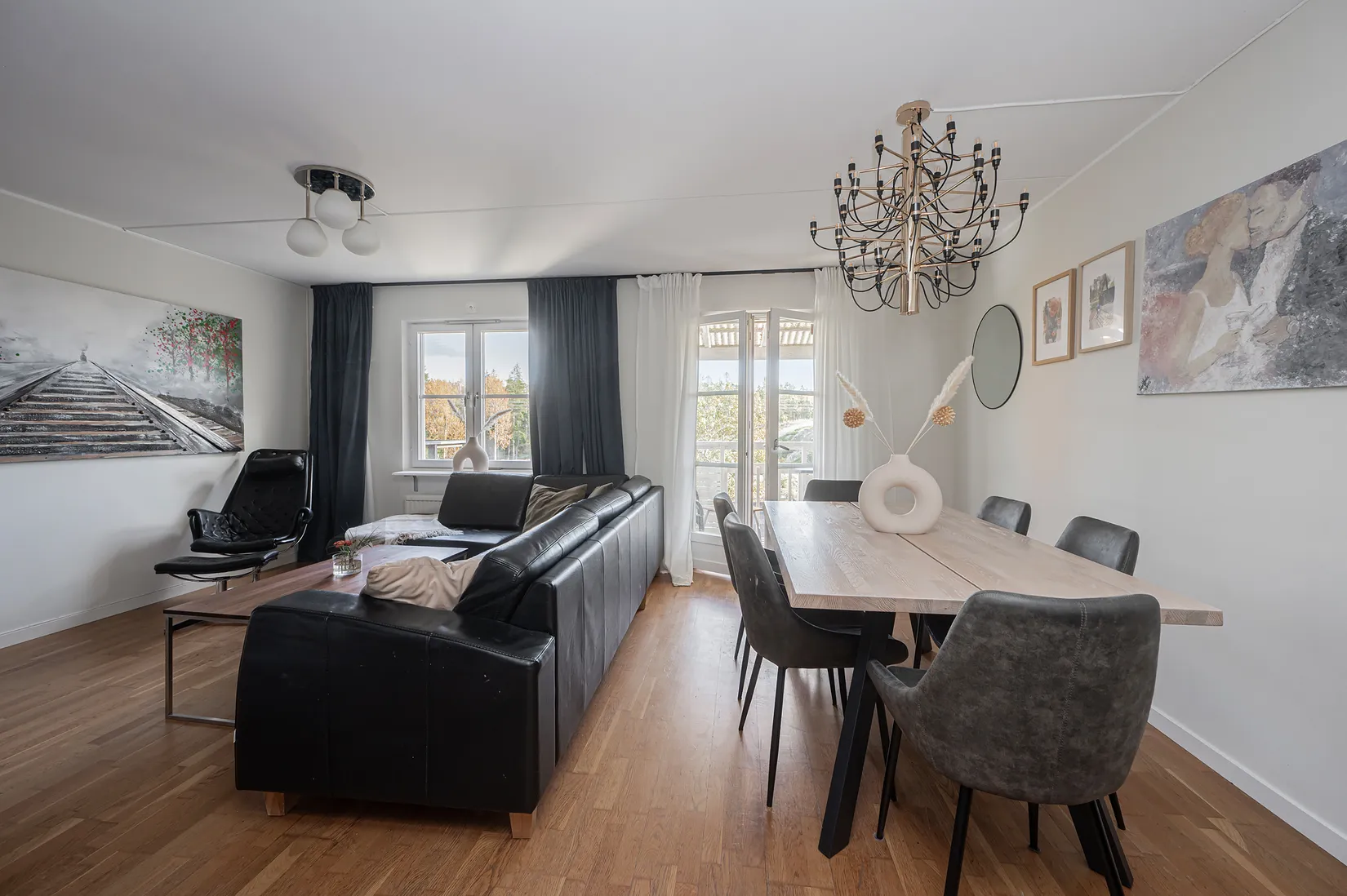 Radhus, Björnspinnarvägen 125, Myrängen, Huddinge