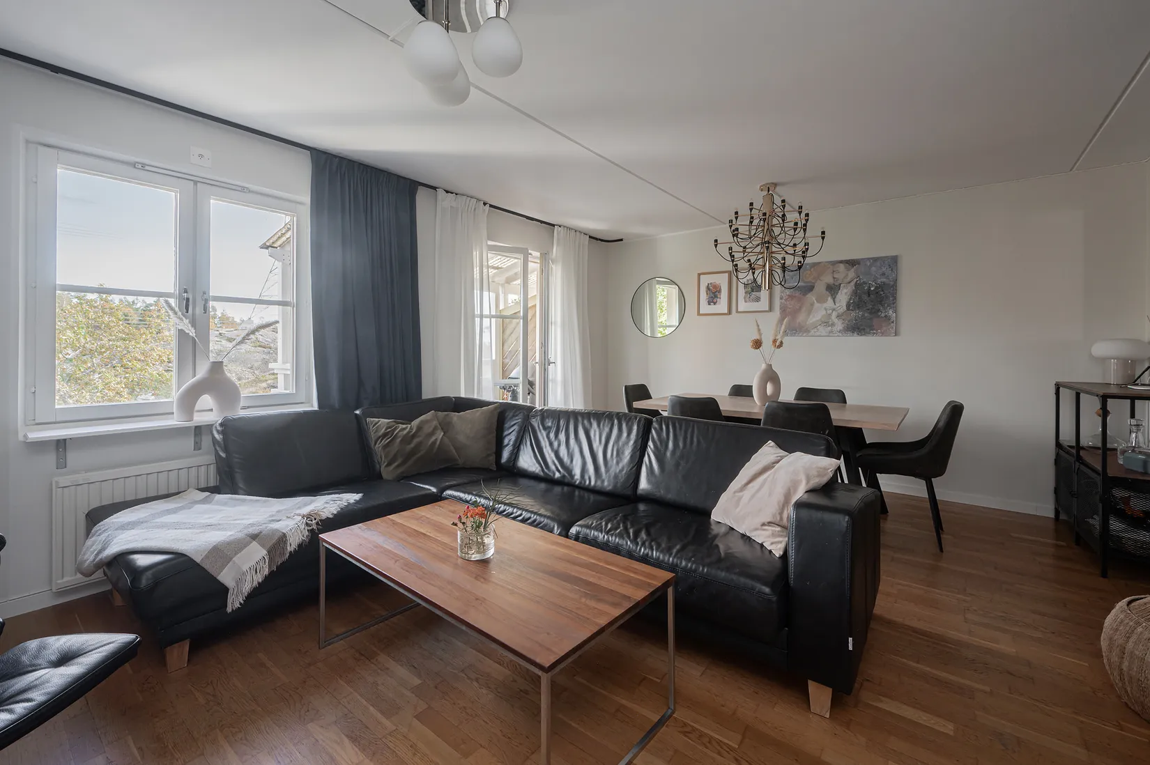 Radhus, Björnspinnarvägen 125, Myrängen, Huddinge