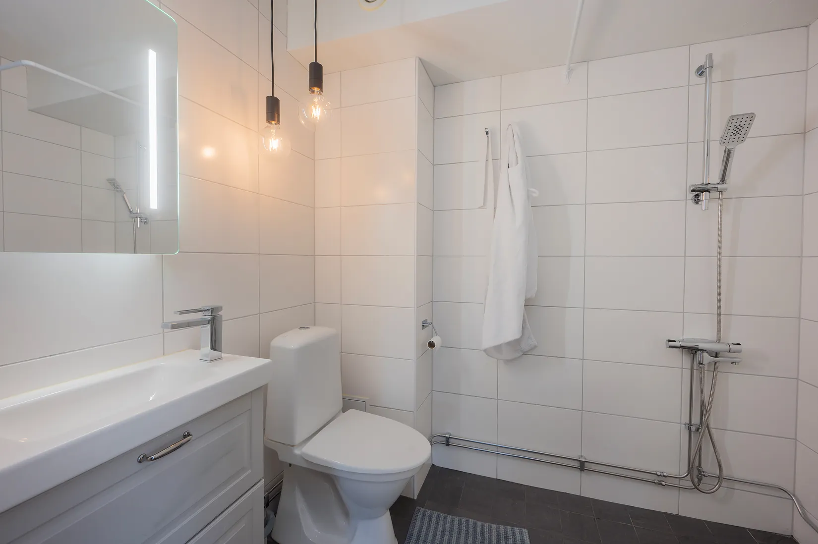 Radhus, Björnspinnarvägen 125, Myrängen, Huddinge