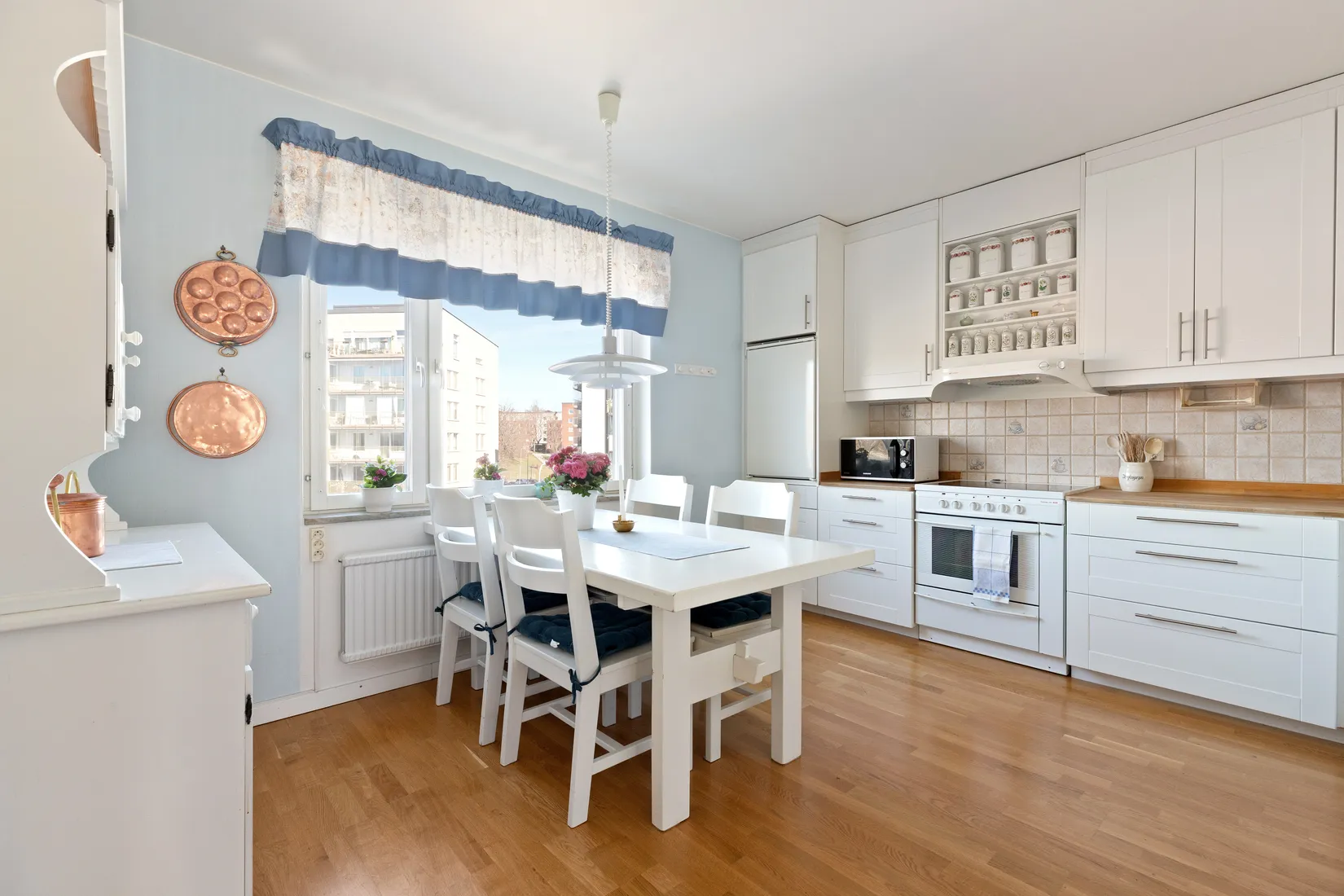 Bostadsrätt, Jonstorpsvägen 32, Huvudsta, Solna