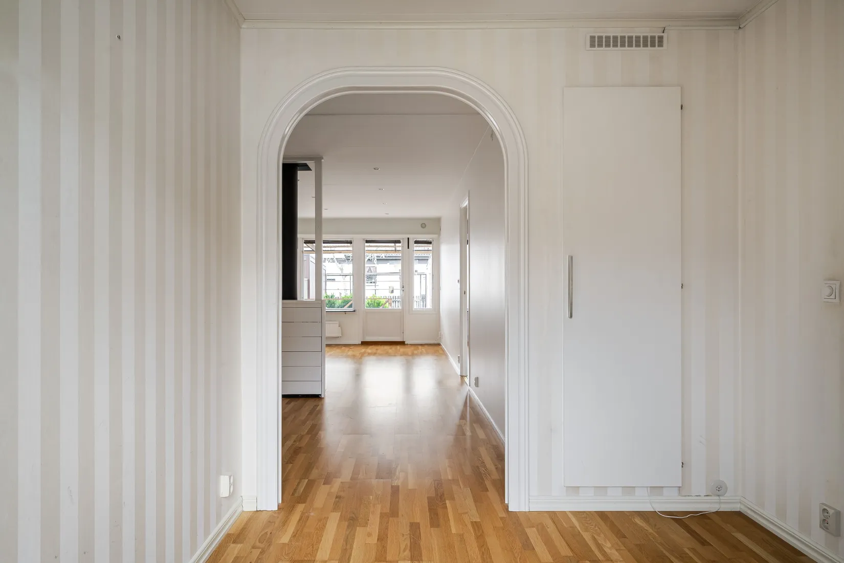 Villa, Radhus, Vikingavägen 7B, Centralt, Gnesta