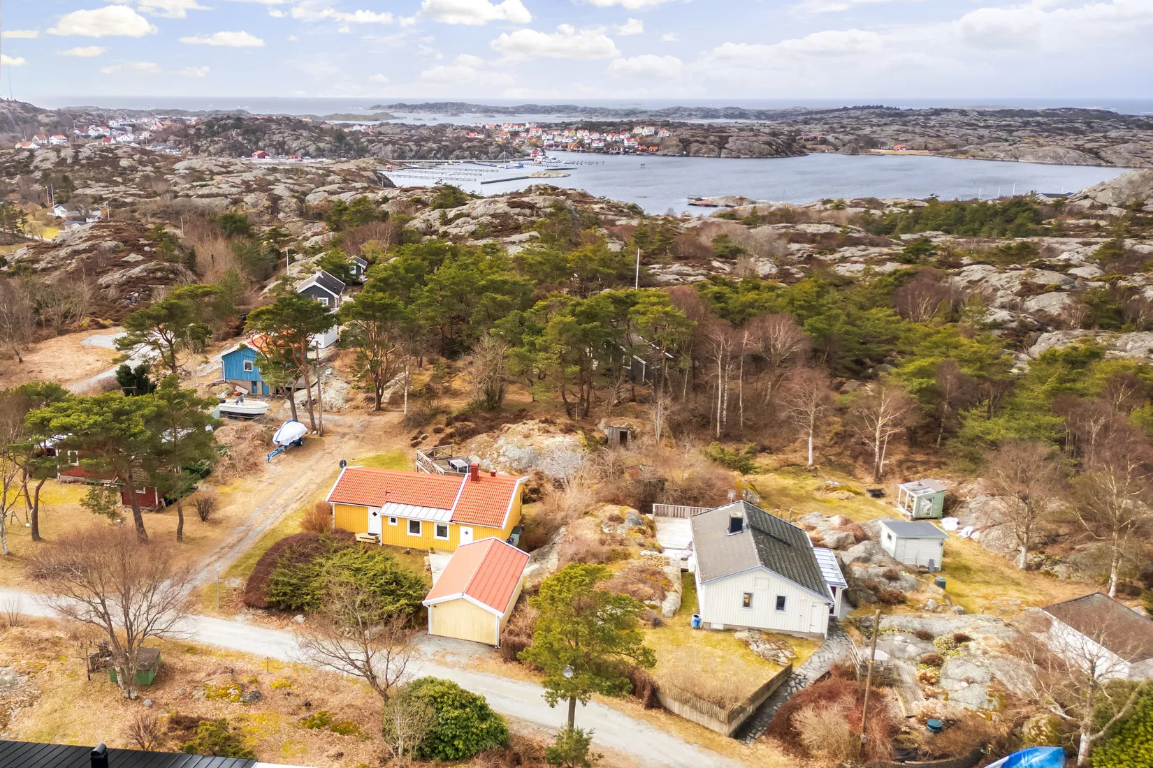 Villa, Skogsborg 94, Skogsborg/Kyrkesund, Tjörn