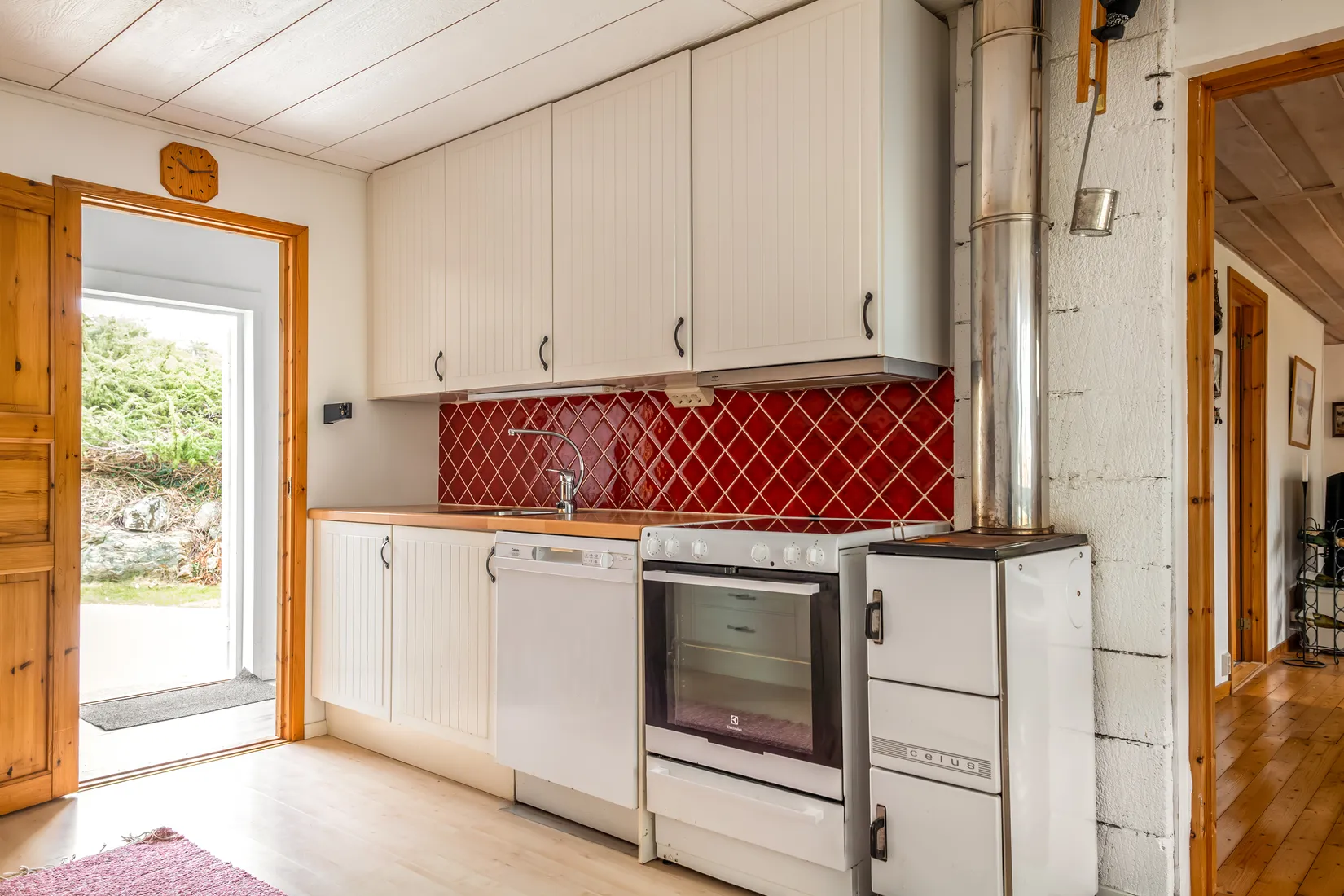 Villa, Skogsborg 94, Skogsborg/Kyrkesund, Tjörn