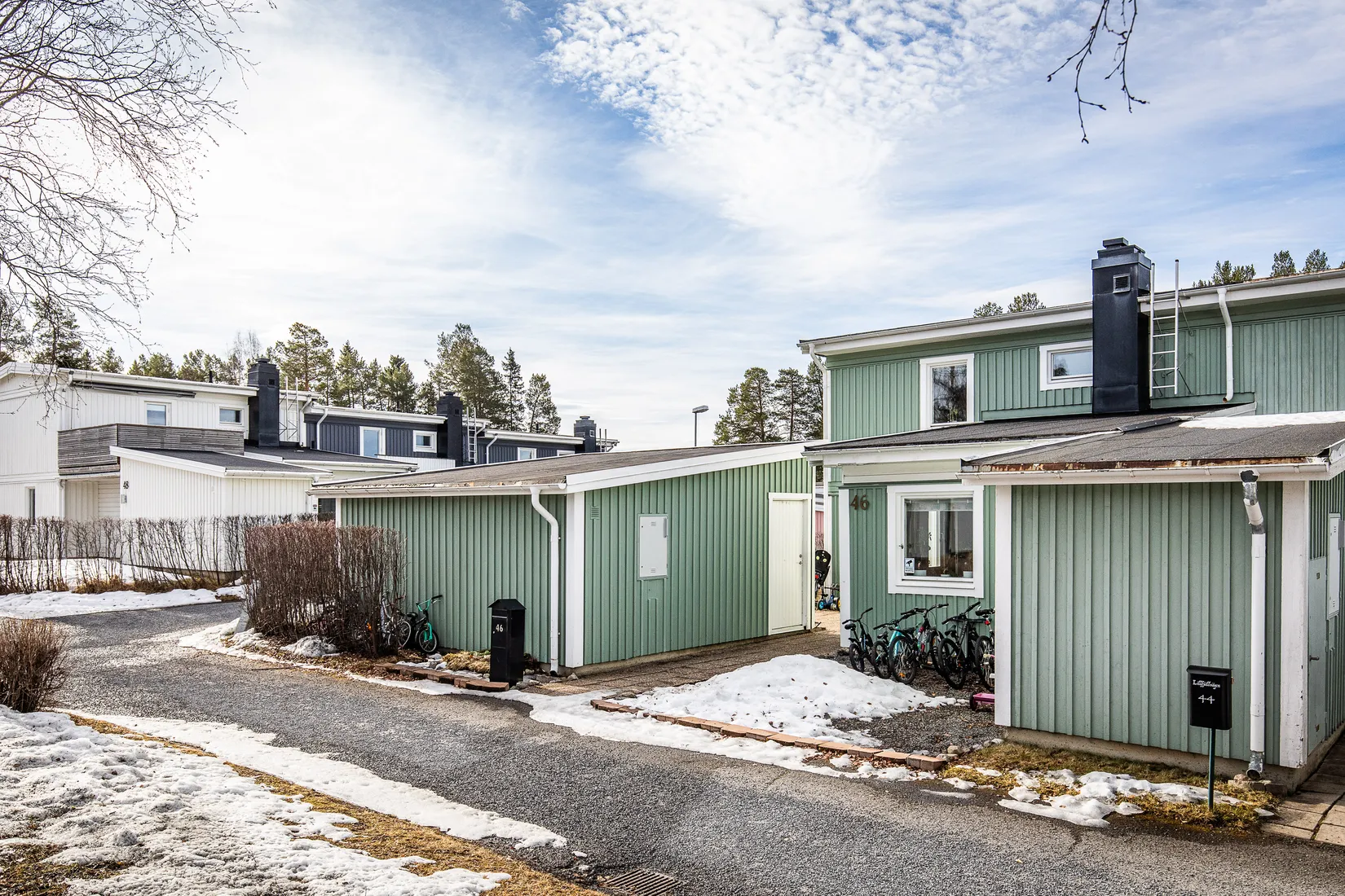 Villa, Radhus, Lillfjällvägen 46, Torvalla, Östersund