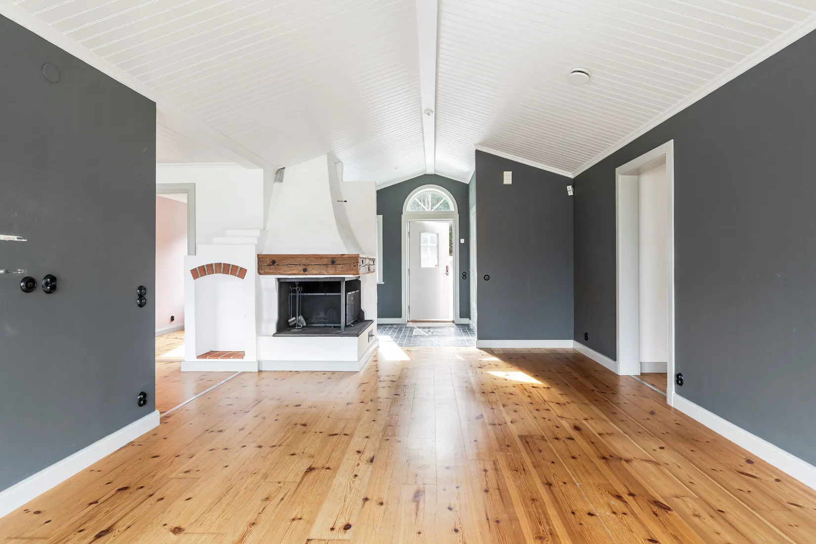 Villa, Källslätten 9, Källslätten, Mariefred, Strängnäs