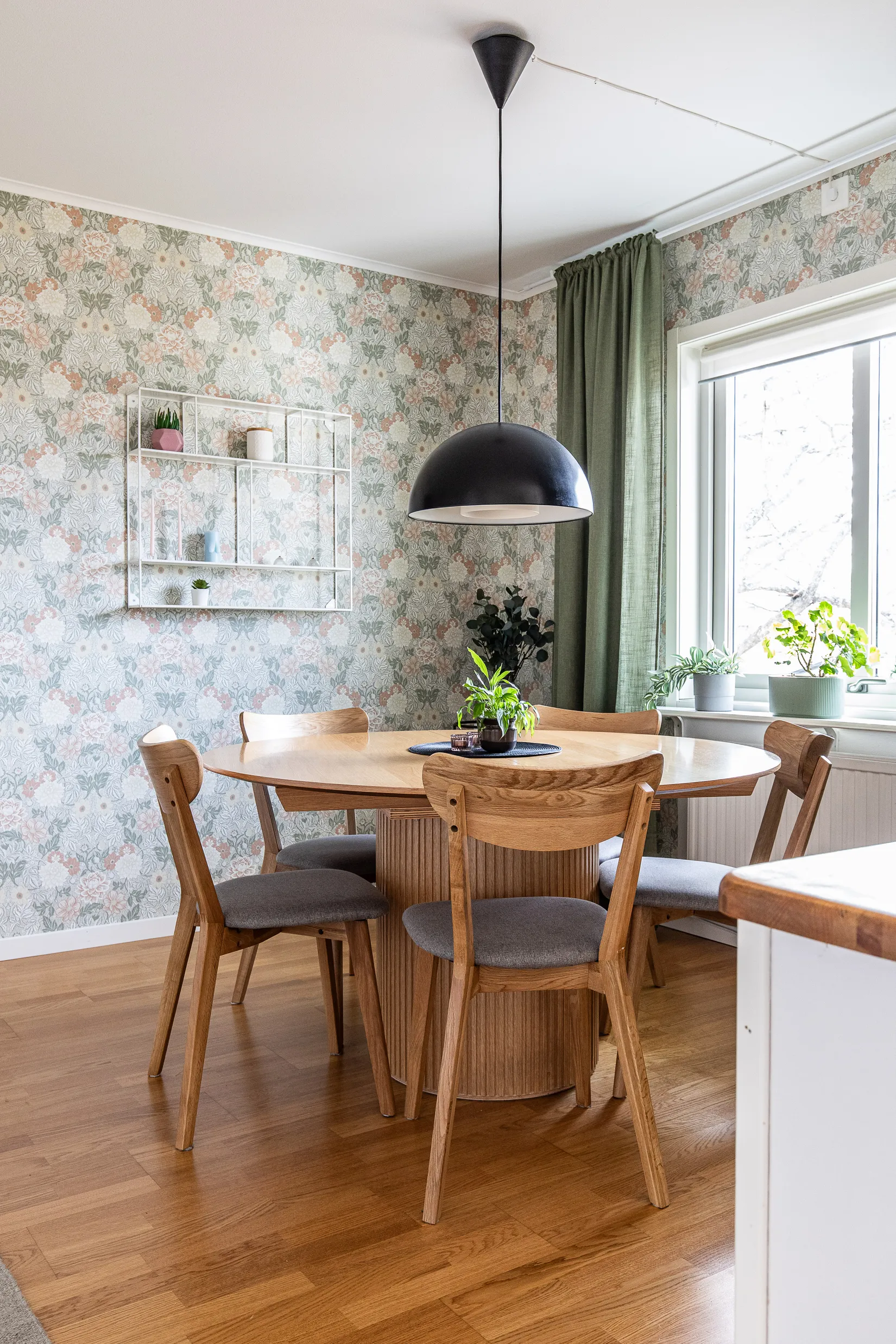 Villa, Framgången 18, Odensala, Östersund