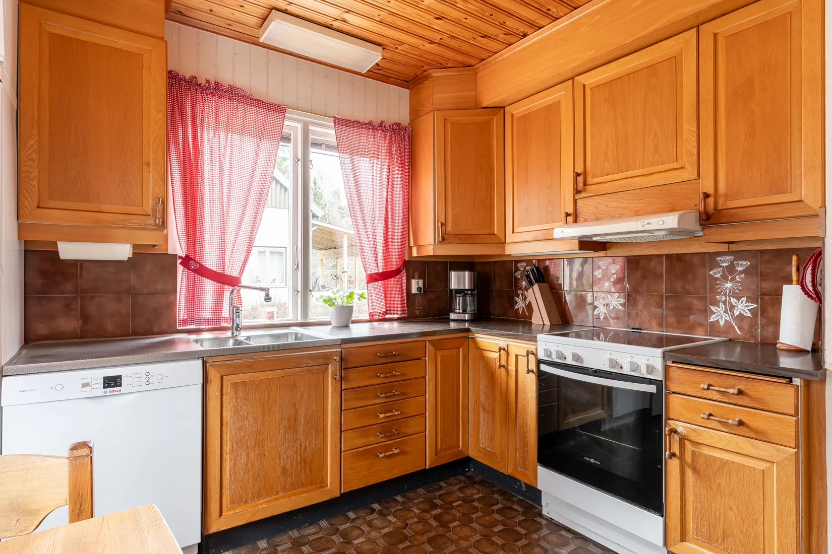 Villa, Gyllings väg 10, Hällberga, Eskilstuna