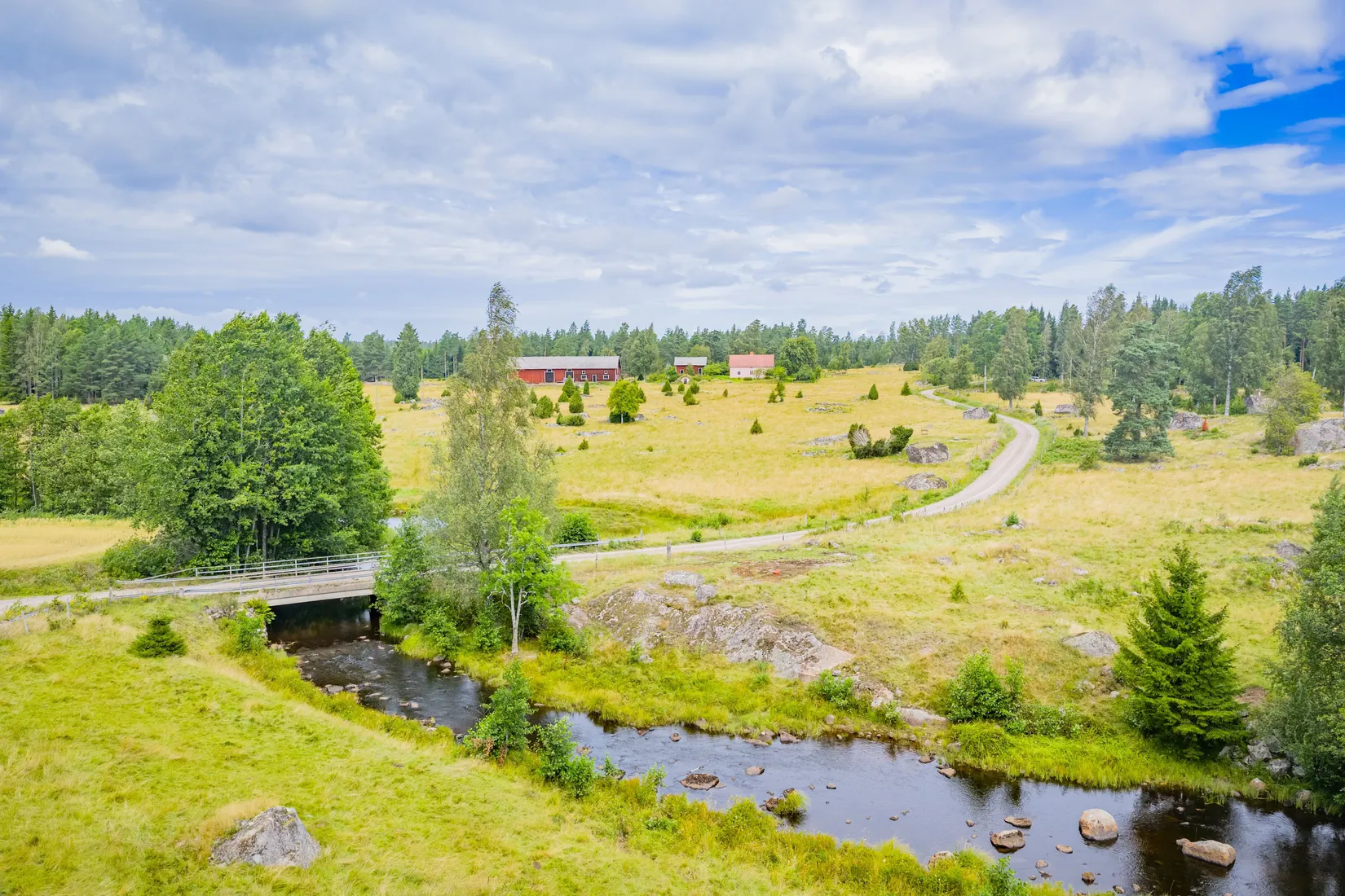 Gård/Skog, Hättorp 242, Motala