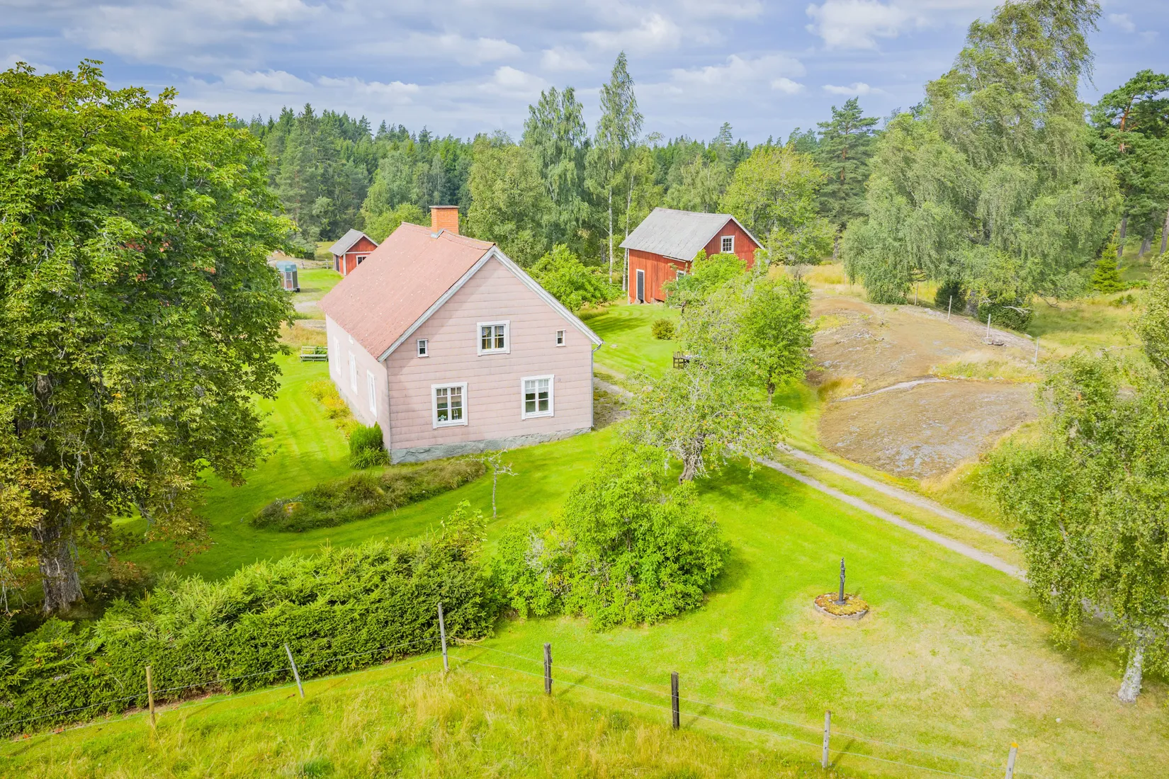 Gård/Skog, Hättorp 242, Motala