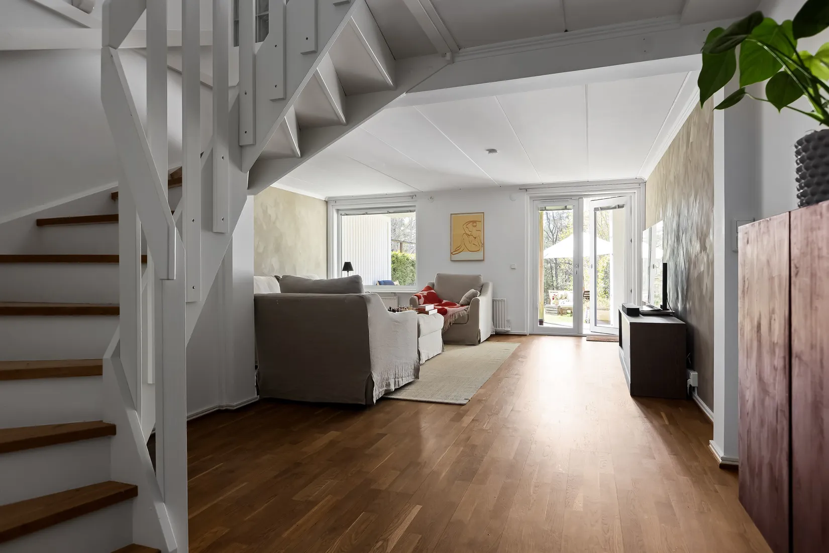 Radhus, Taggsvampsvägen 13, Sörskogen, Huddinge