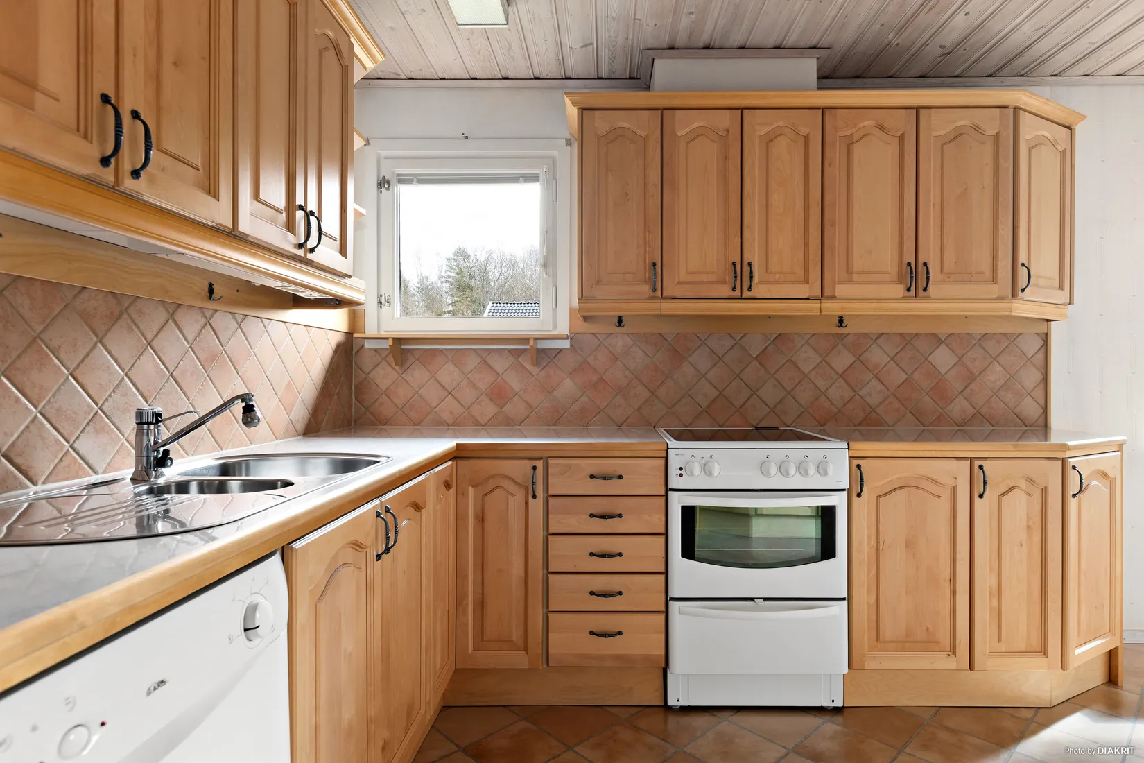 Villa, Björnbärsgatan 4, Nya Hjärsta, Örebro