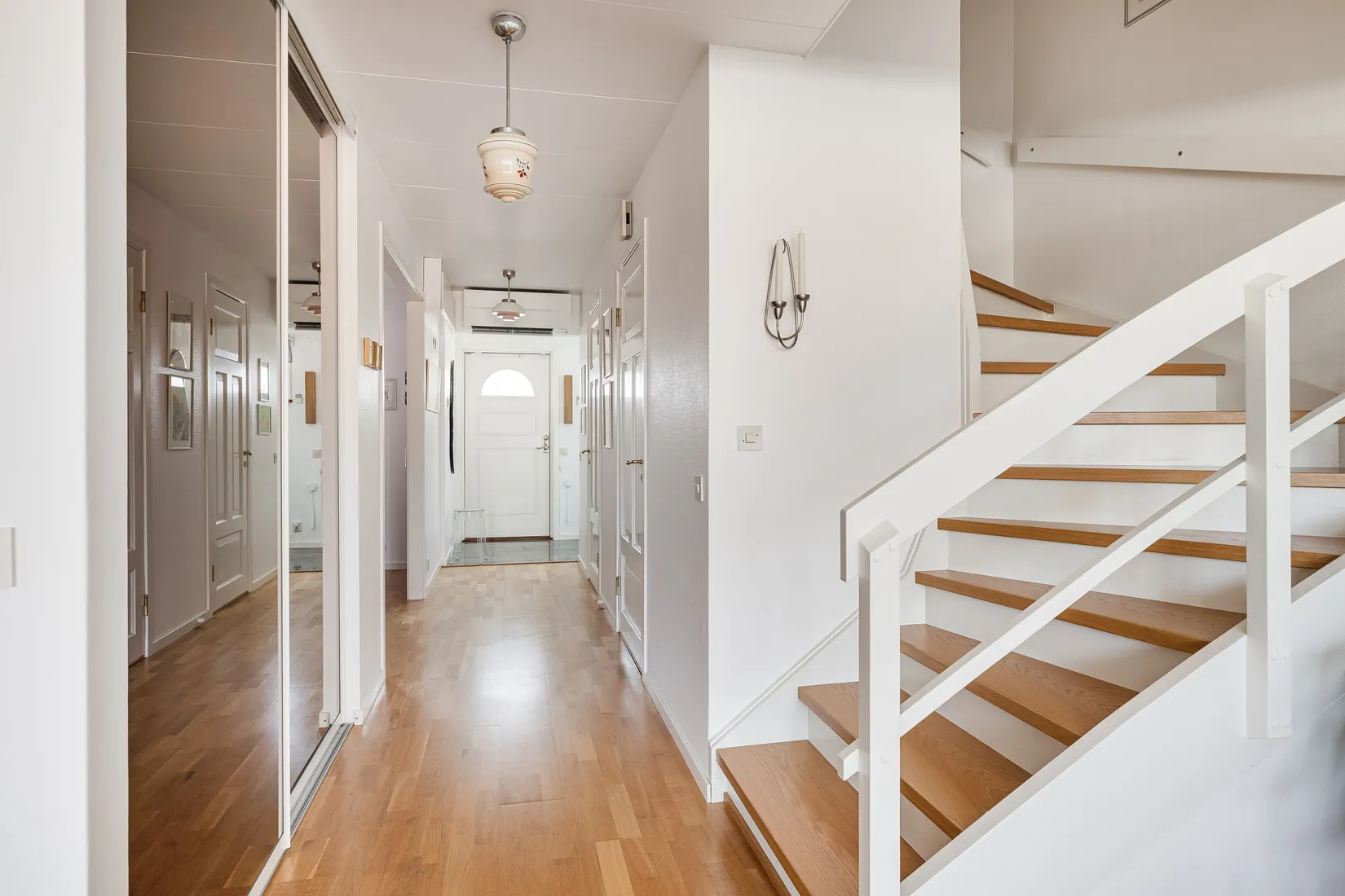 Radhus, Furuvägen 30, Hälletorp, Härnösand