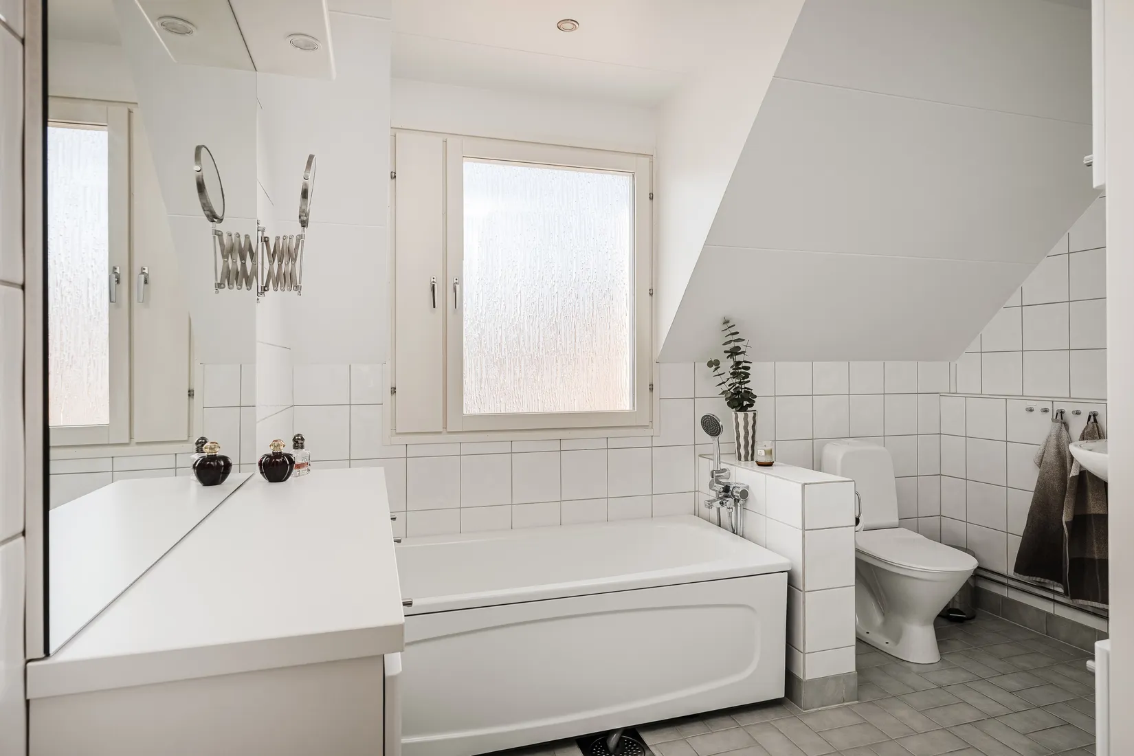 Radhus, Furuvägen 30, Hälletorp, Härnösand