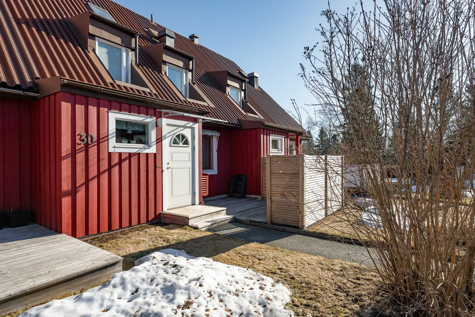 Radhus, Furuvägen 30, Hälletorp, Härnösand