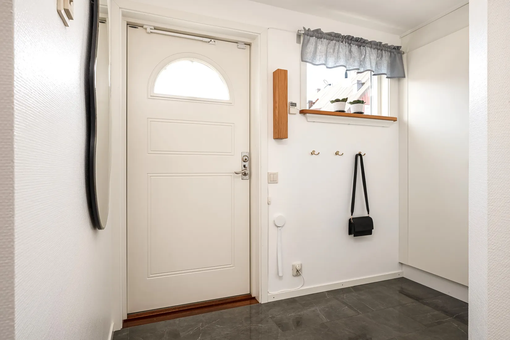 Radhus, Furuvägen 30, Hälletorp, Härnösand