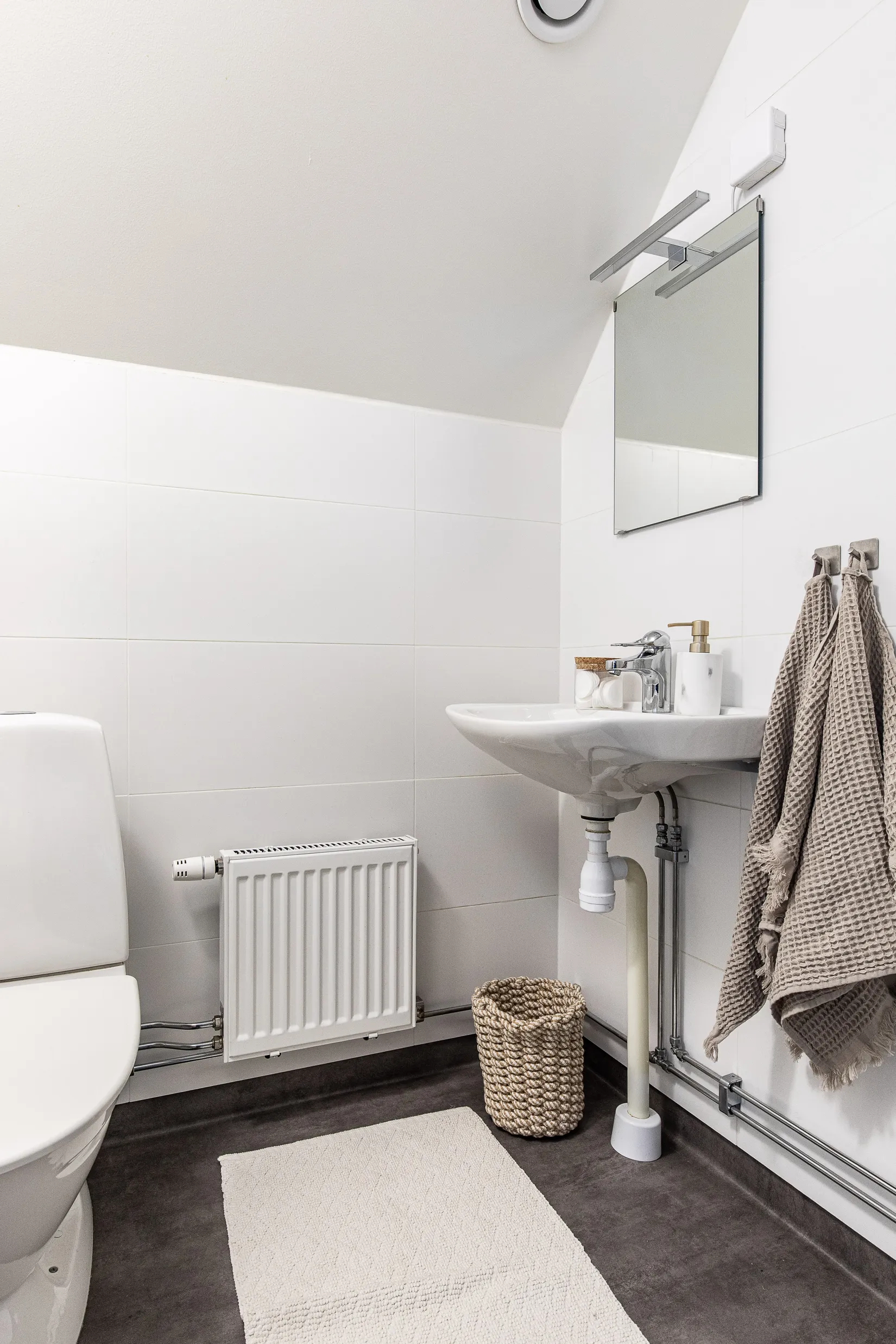 Villa, Radhus, Blåvedsvägen 7, Torvalla, Östersund