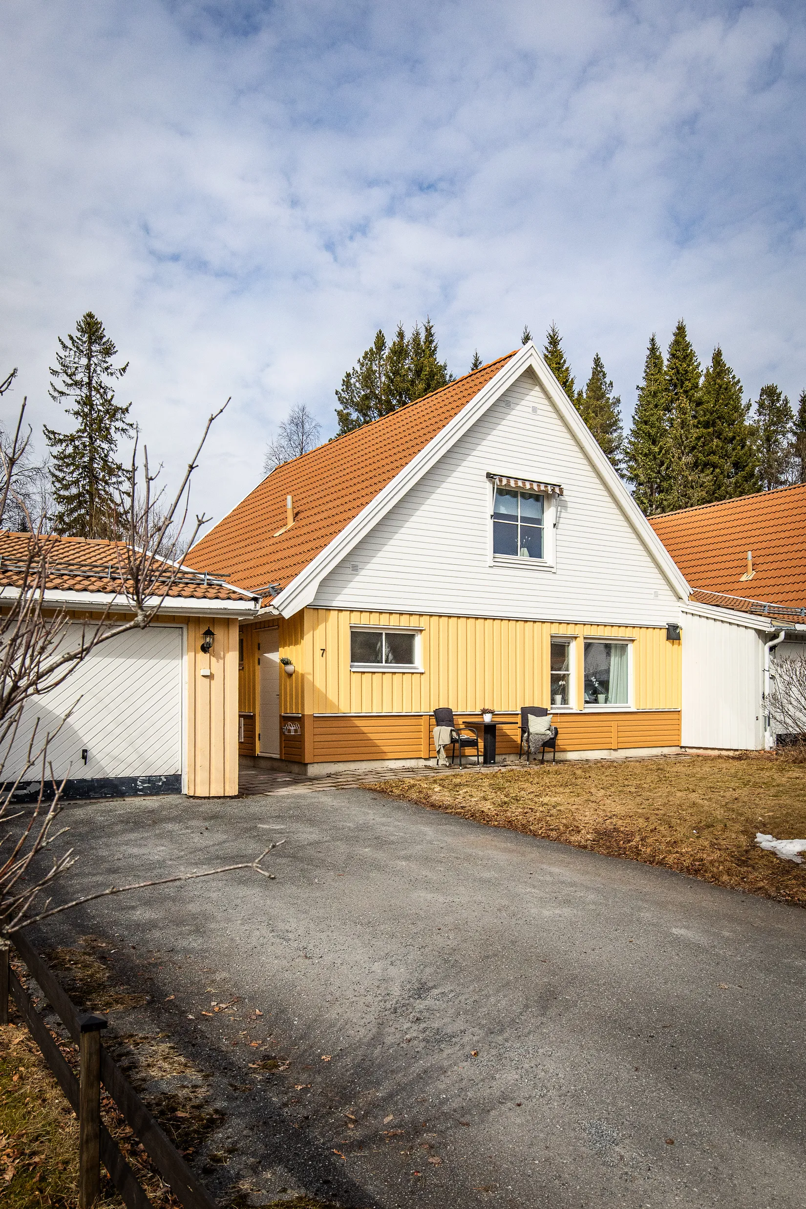 Villa, Radhus, Blåvedsvägen 7, Torvalla, Östersund