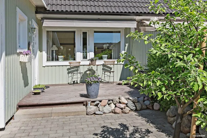 Villa, Radhus, Russingränd 11, Viksjö, Järfälla