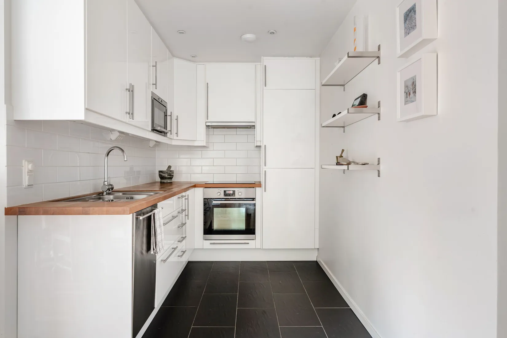 Bostadsrätt, EKBACKSVÄGEN 7A, Näsbypark - sjösidan, Täby