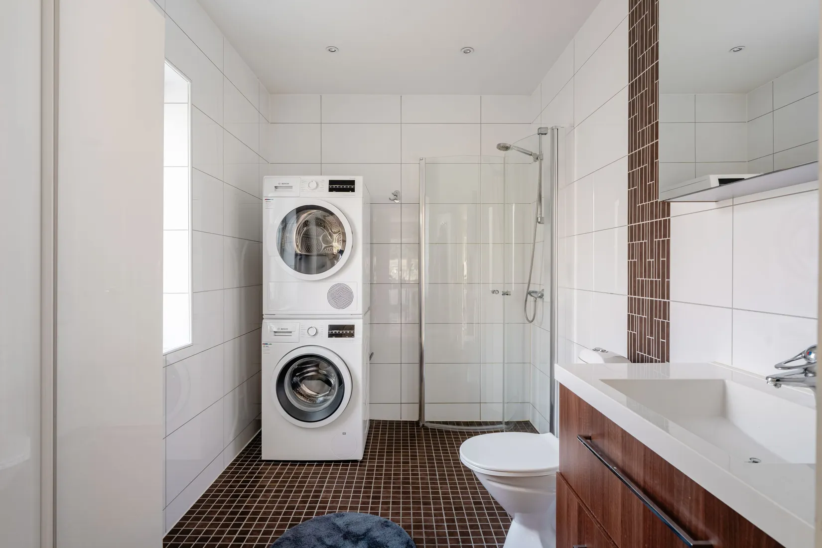 Bostadsrätt, EKBACKSVÄGEN 7A, Näsbypark - sjösidan, Täby