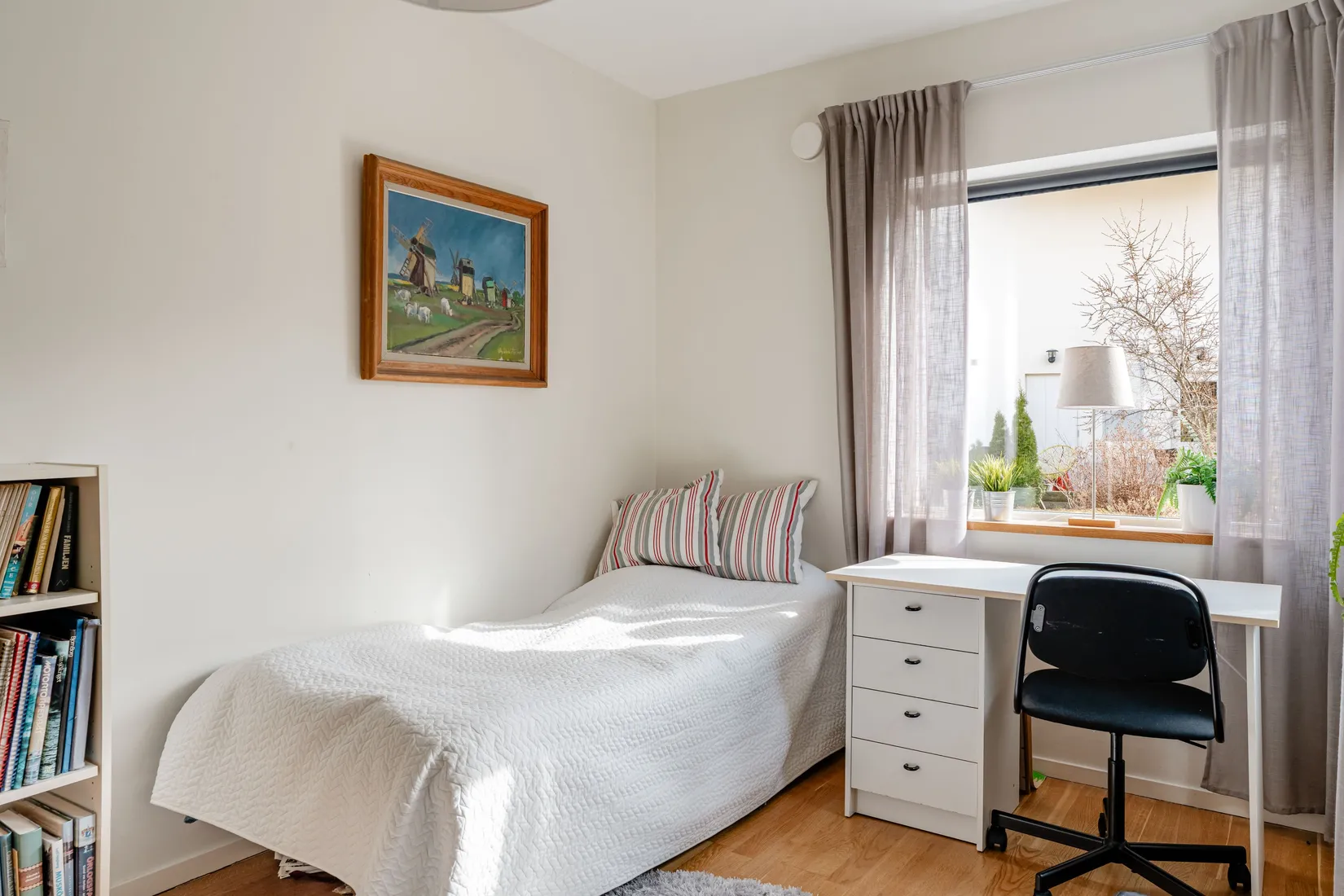 Bostadsrätt, EKBACKSVÄGEN 7A, Näsbypark - sjösidan, Täby