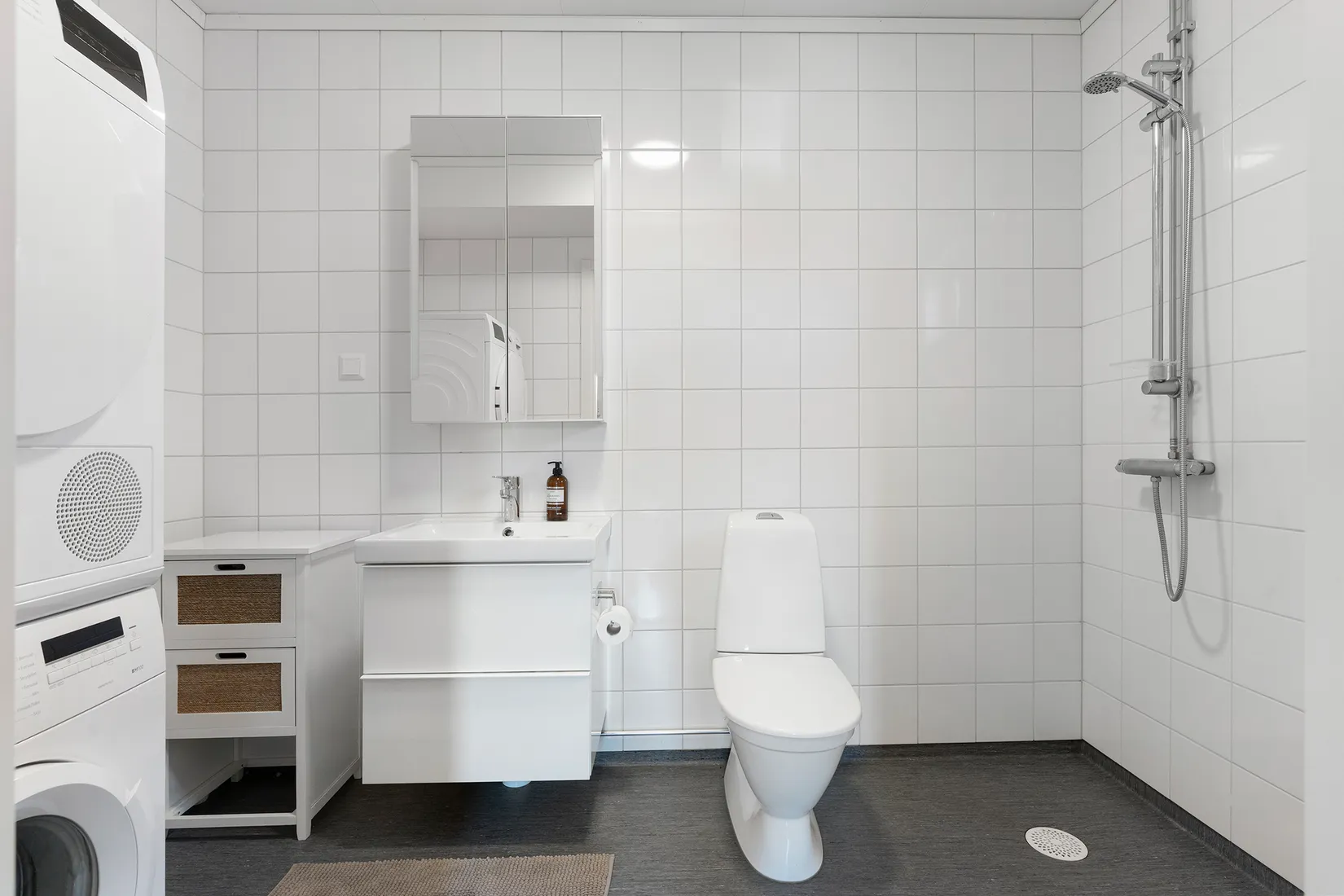 Bostadsrätt, Radhus, Biodlarvägen 22, Göta, Lilla Edet