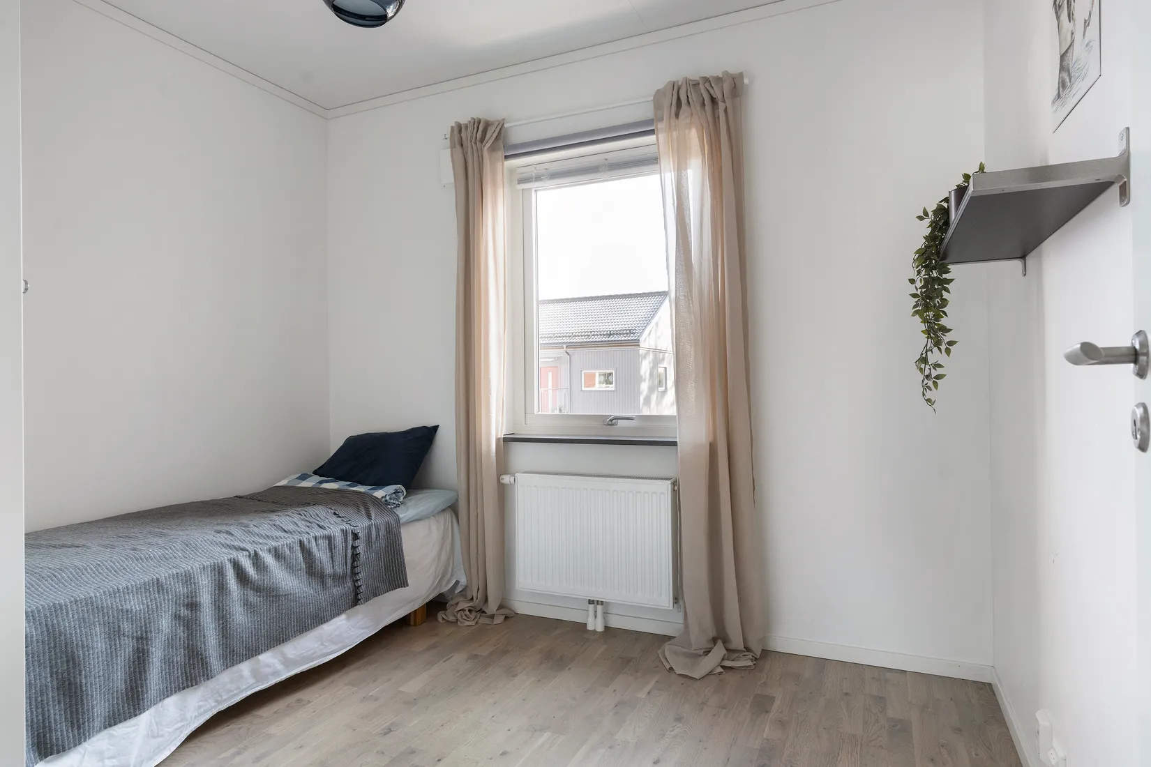 Bostadsrätt, Radhus, Biodlarvägen 22, Göta, Lilla Edet