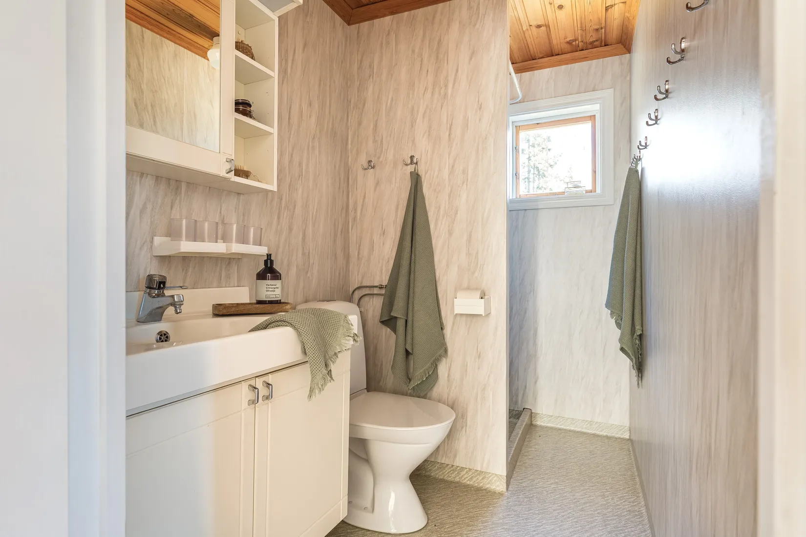 Villa, Östra Djurviksvägen 7, Hamrångefjärden, Gävle