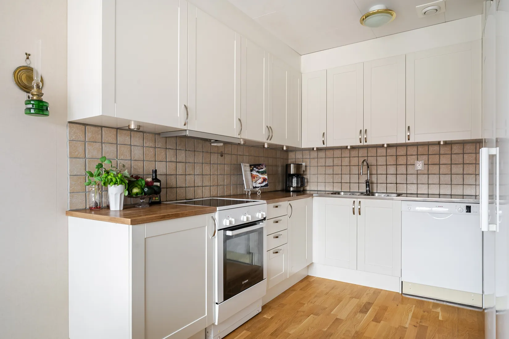 Villa, Radhus, Villagatan 44, Kullsta, Nynäshamn