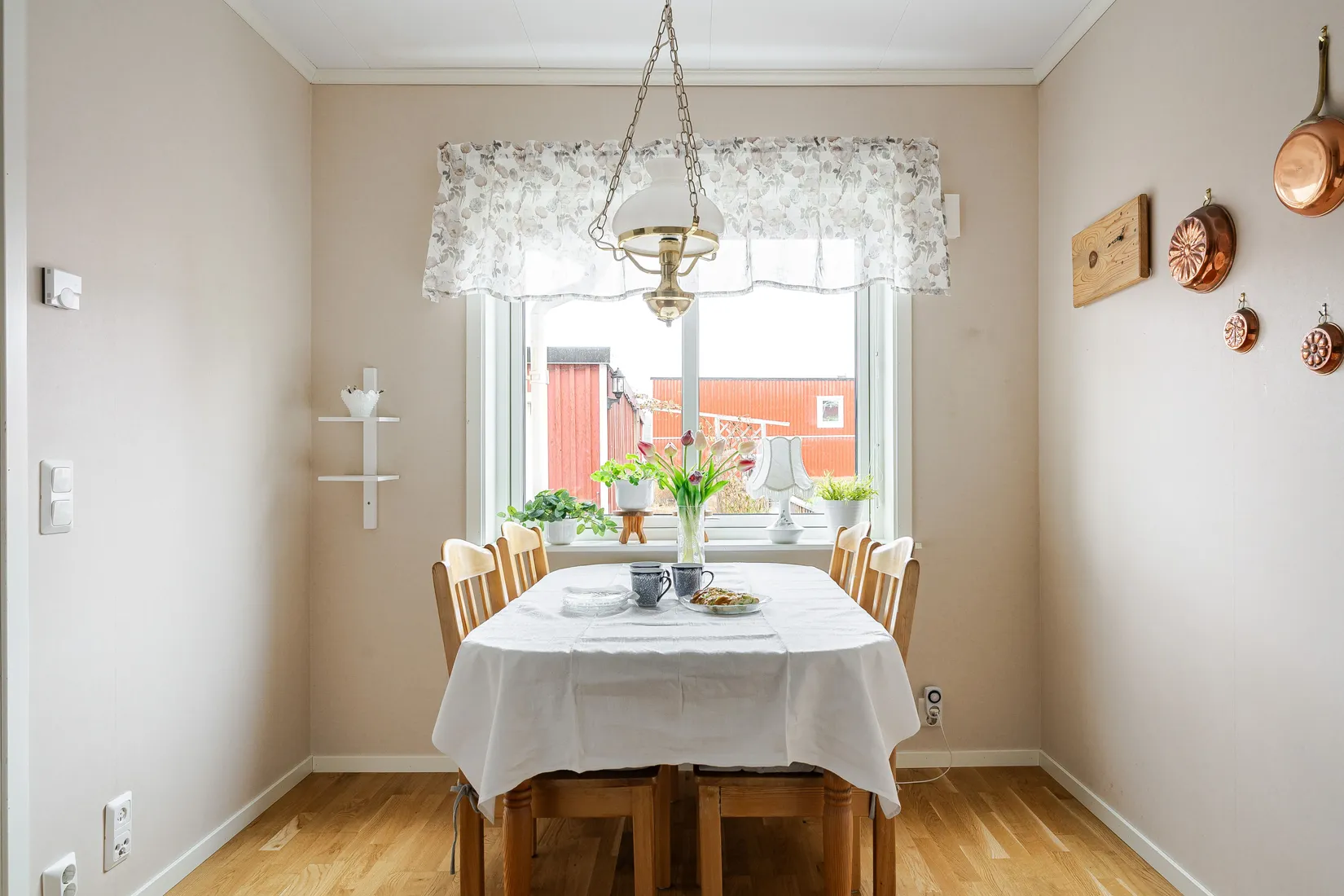 Villa, Radhus, Villagatan 44, Kullsta, Nynäshamn