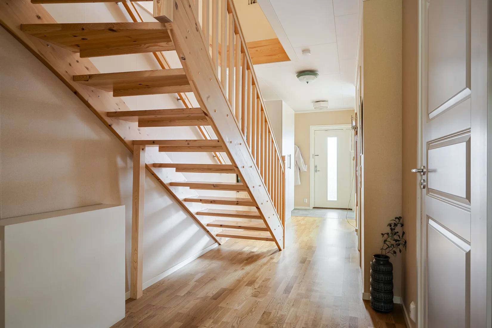 Villa, Radhus, Villagatan 44, Kullsta, Nynäshamn