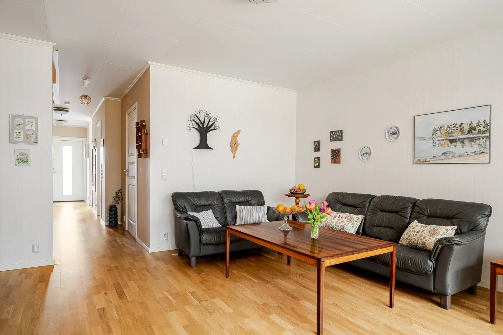 Villa, Radhus, Villagatan 44, Kullsta, Nynäshamn