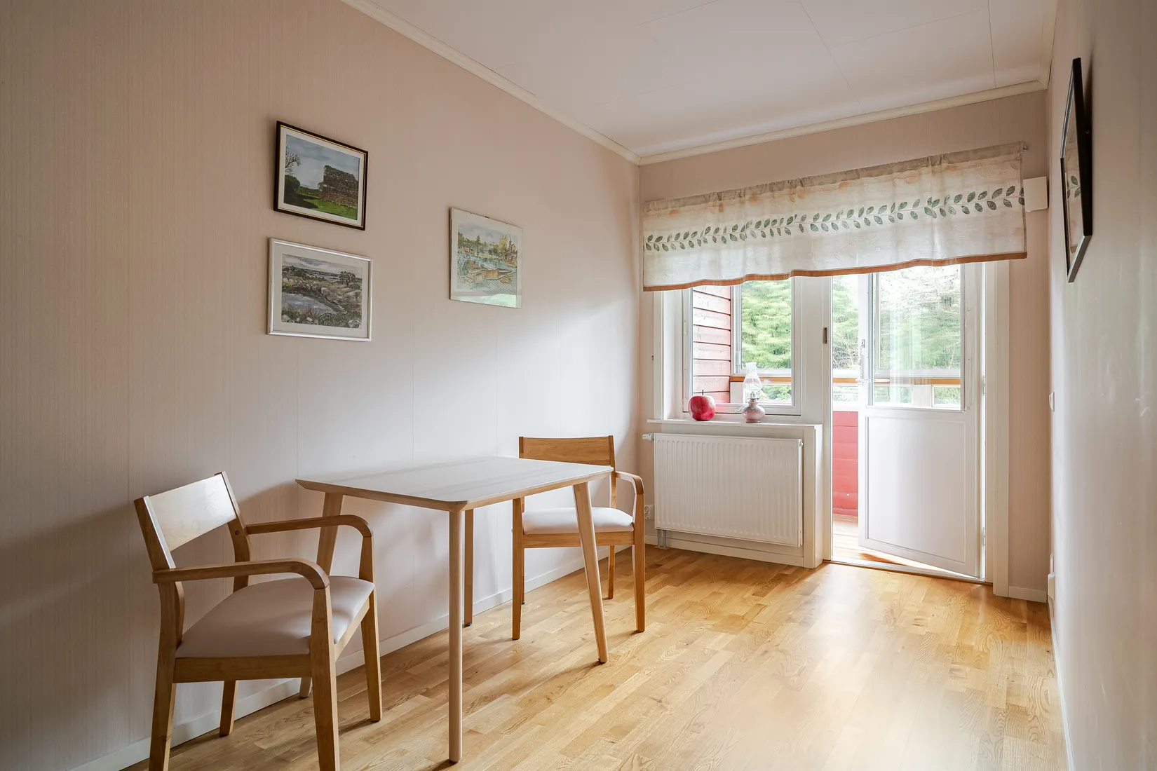 Villa, Radhus, Villagatan 44, Kullsta, Nynäshamn