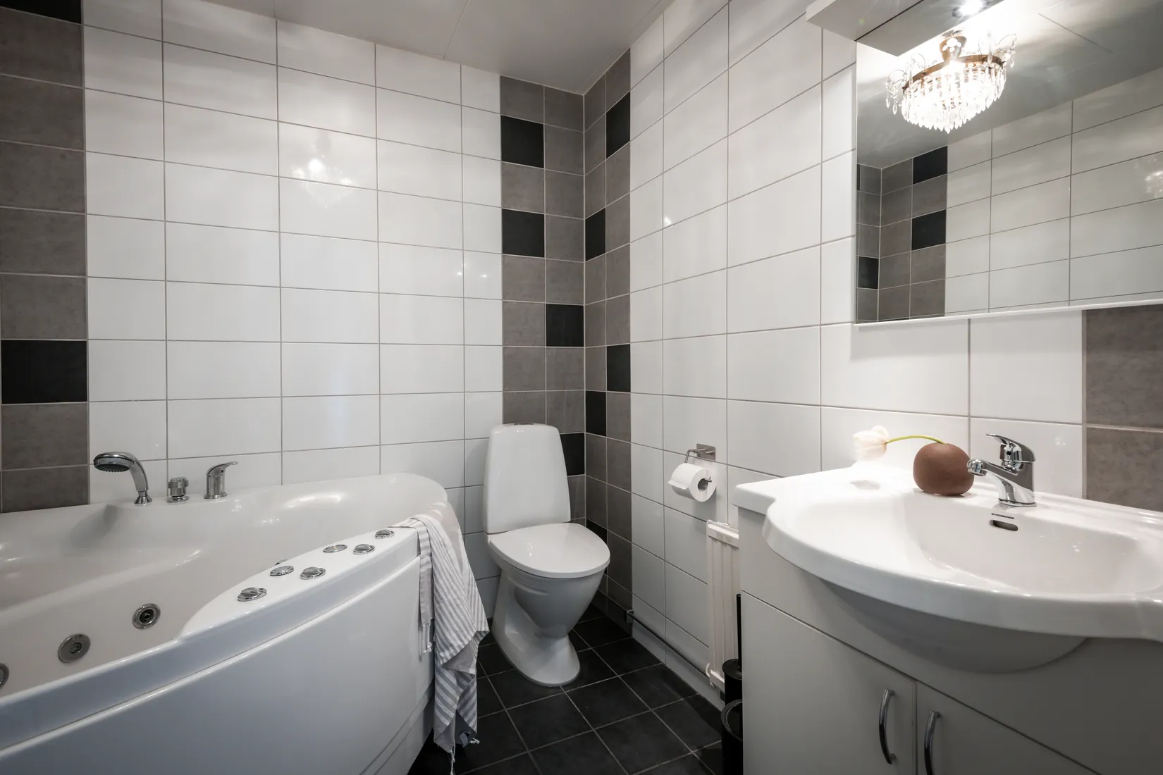 Villa, Radhus, Sjöhagsvägen 63, Sjömarken, Borås