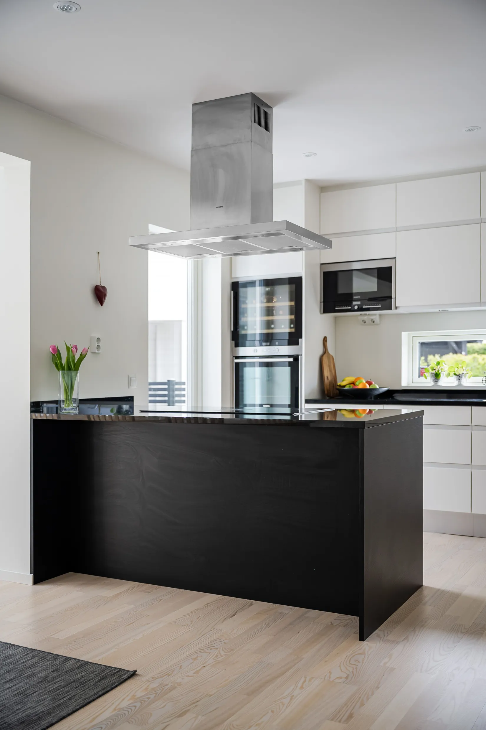 Villa, Mjölkörtsvägen 12, Tosterön, Strängnäs