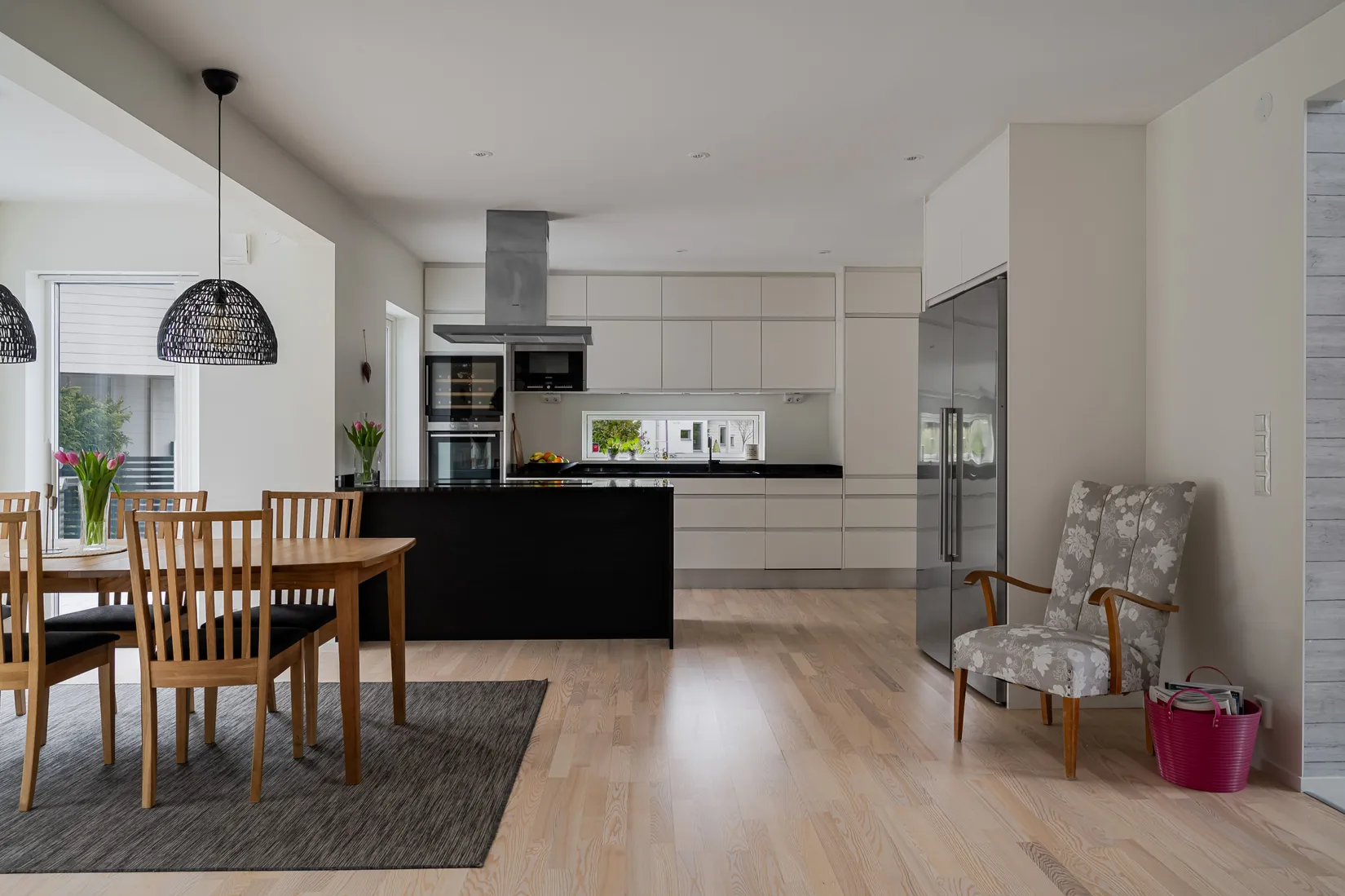 Villa, Mjölkörtsvägen 12, Tosterön, Strängnäs