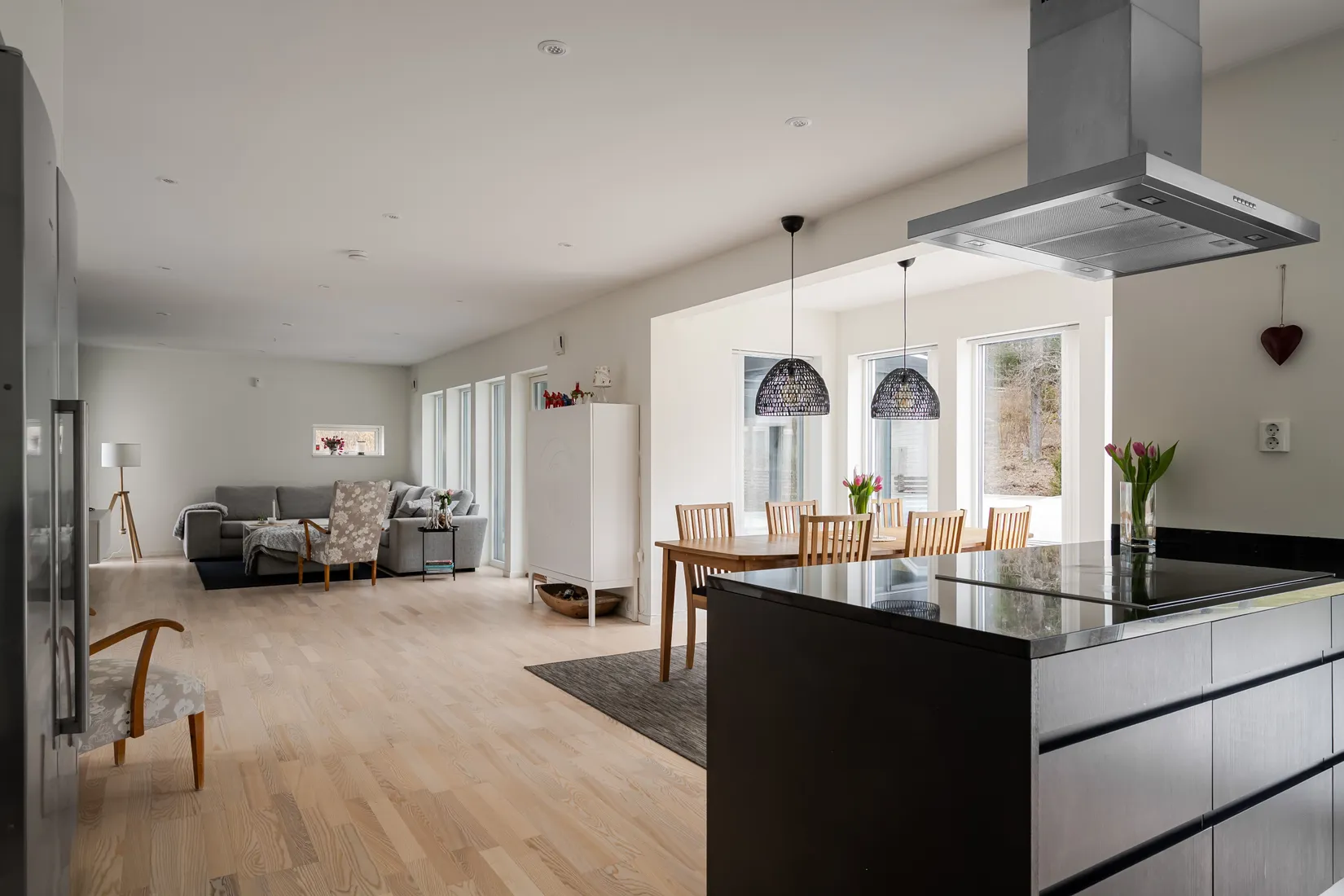 Villa, Mjölkörtsvägen 12, Tosterön, Strängnäs