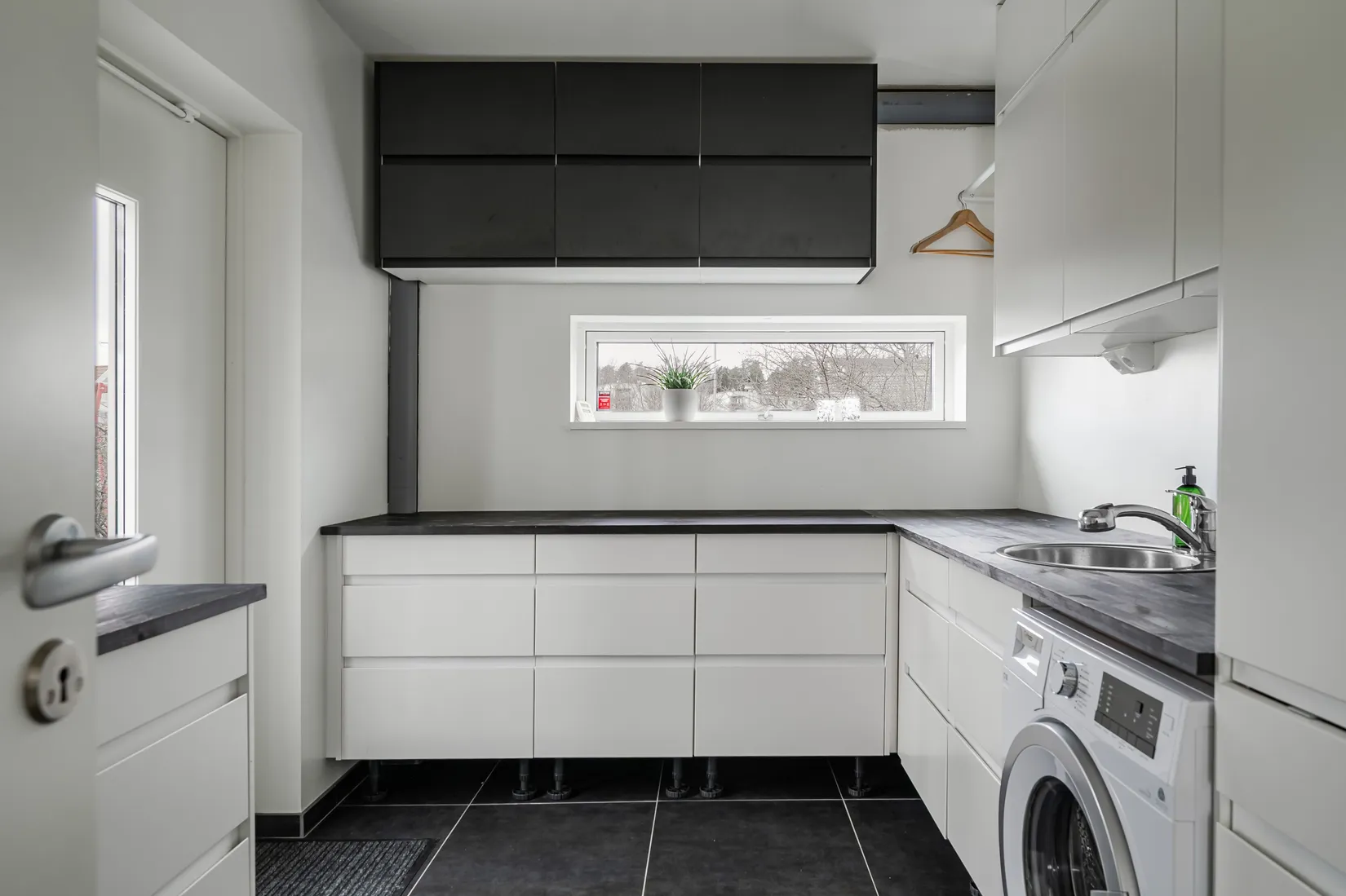 Villa, Mjölkörtsvägen 12, Tosterön, Strängnäs