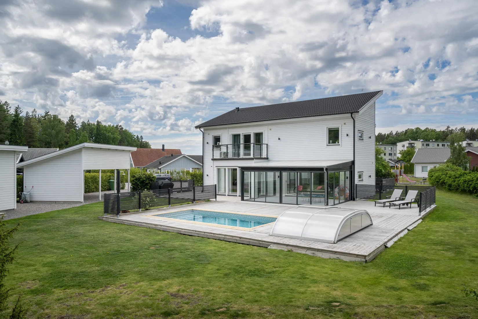 Villa, Mjölkörtsvägen 12, Tosterön, Strängnäs