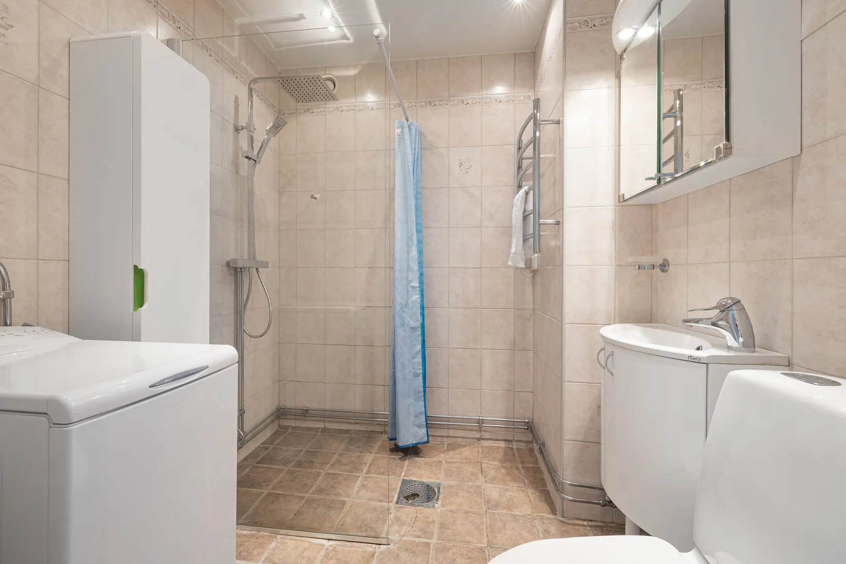 Bostadsrätt, Lomvägen 645, Sjöberg/Kärrdal, Sollentuna