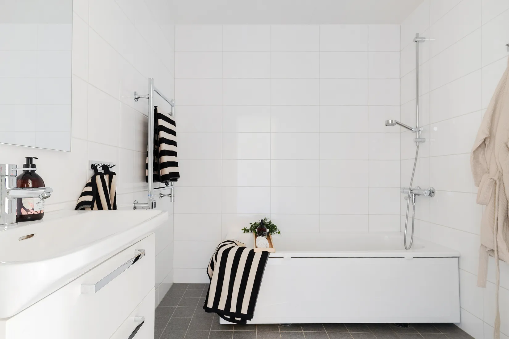 Villa, Radhus, Diamantvägen 48, Kolla Parkstad, Kungsbacka