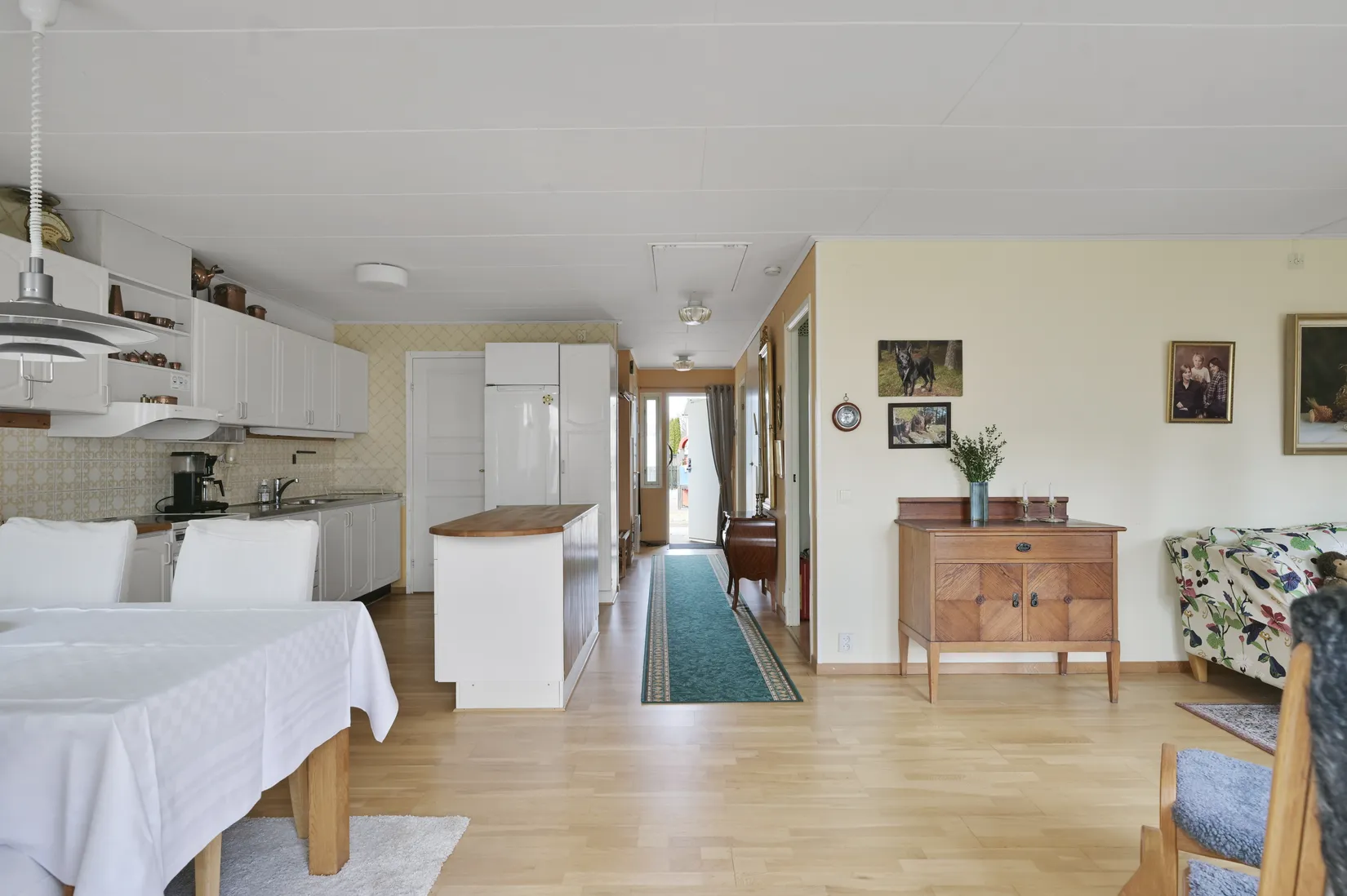 Bostadsrätt, Radhus, Björkuddsvägen 44B, Ekerö Björkudden, Ekerö