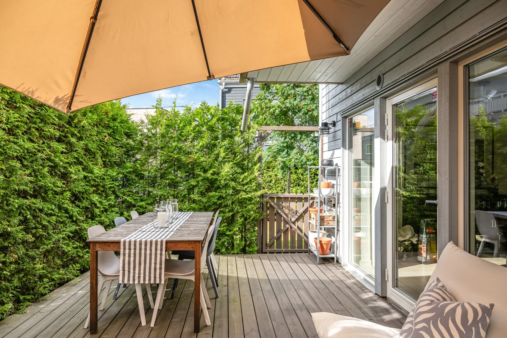 Bostadsrätt, Radhus, Arningetorpsvägen 11B, Hägerneholm, Täby