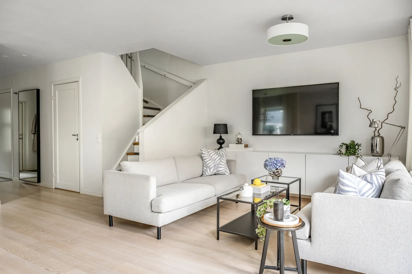 Bostadsrätt, Radhus, Arningetorpsvägen 11B, Hägerneholm, Täby